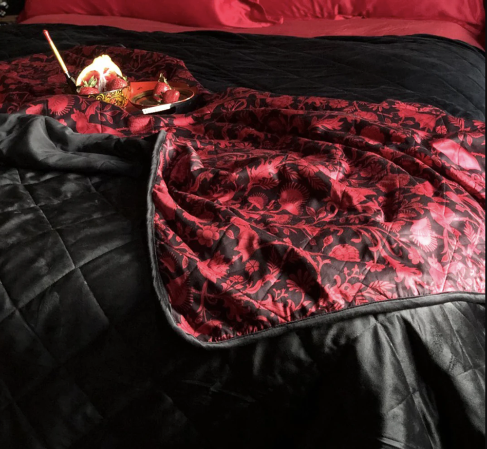 Sinin Linen, Scarlet Bat Velvet Blanket