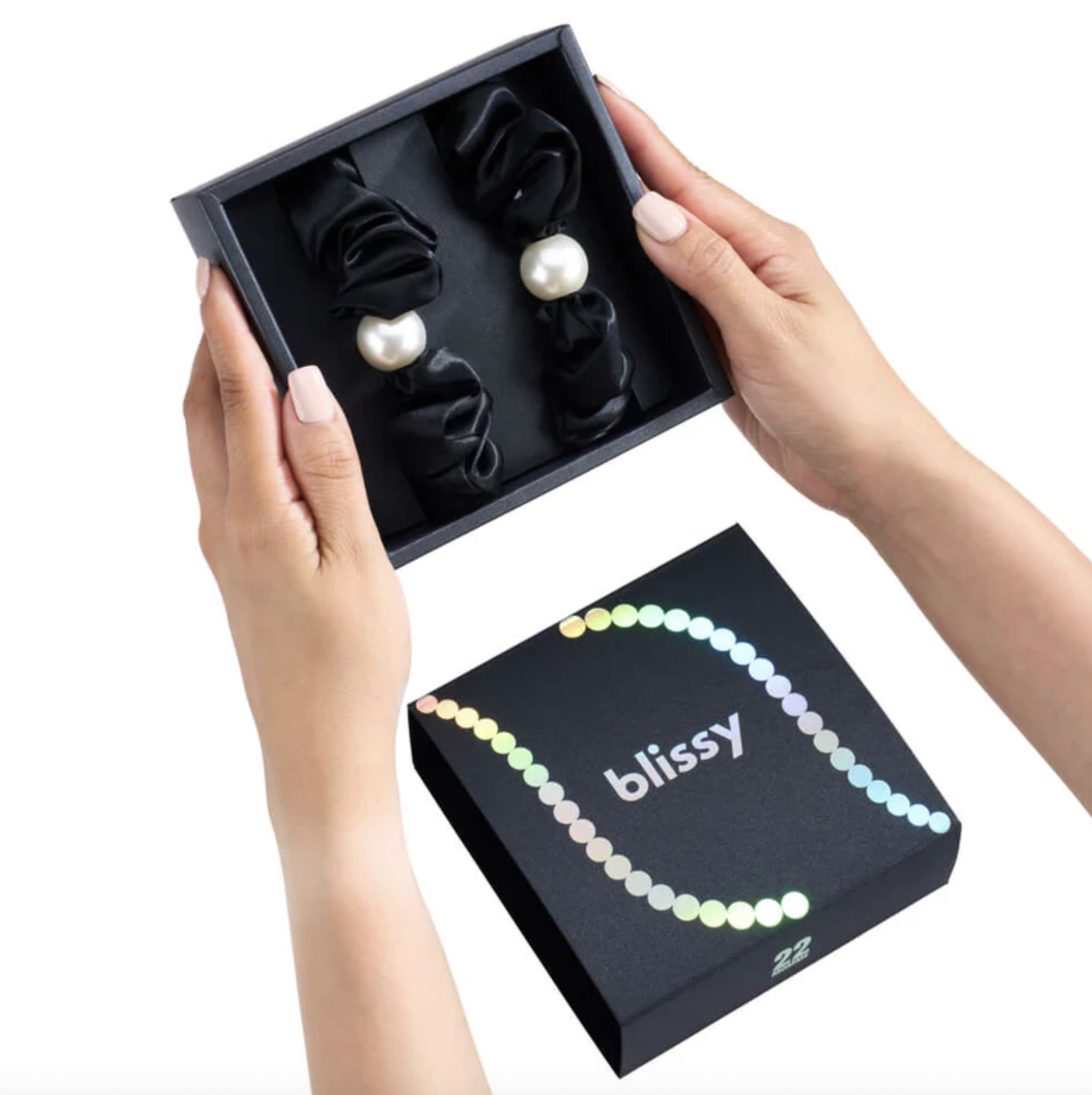 Blissy Pearl Scrunchies in Black