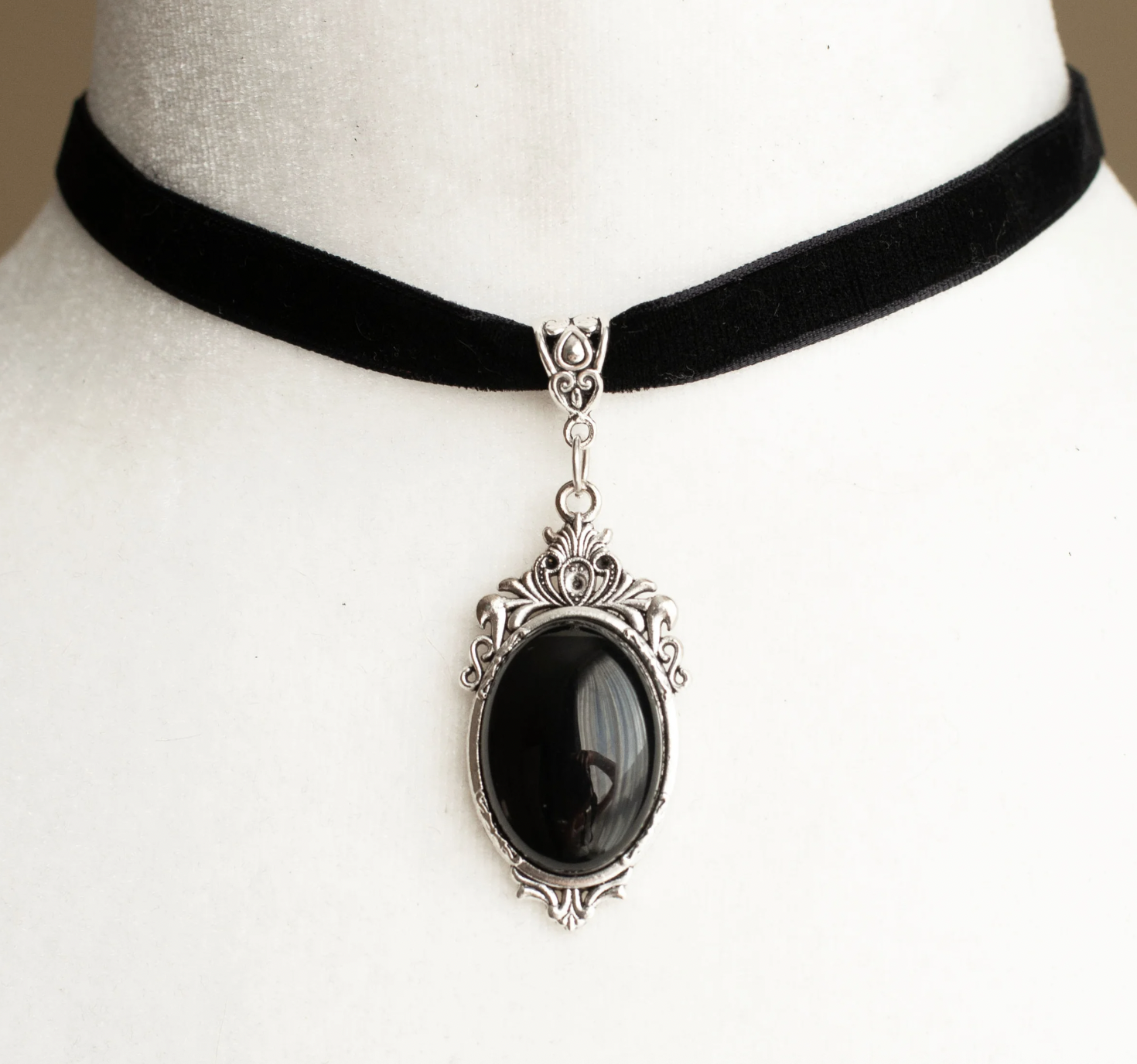 Decadent Designs Velvet + Onyx Choker