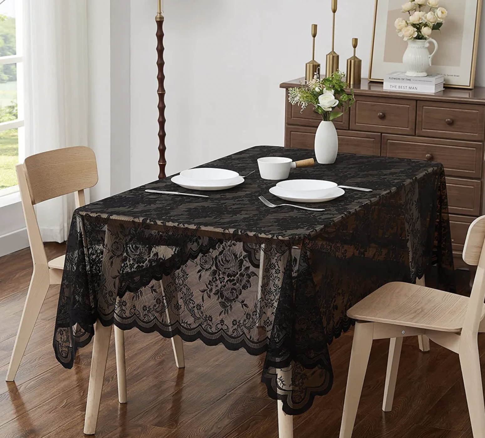 August Grove Lace Tablecloth