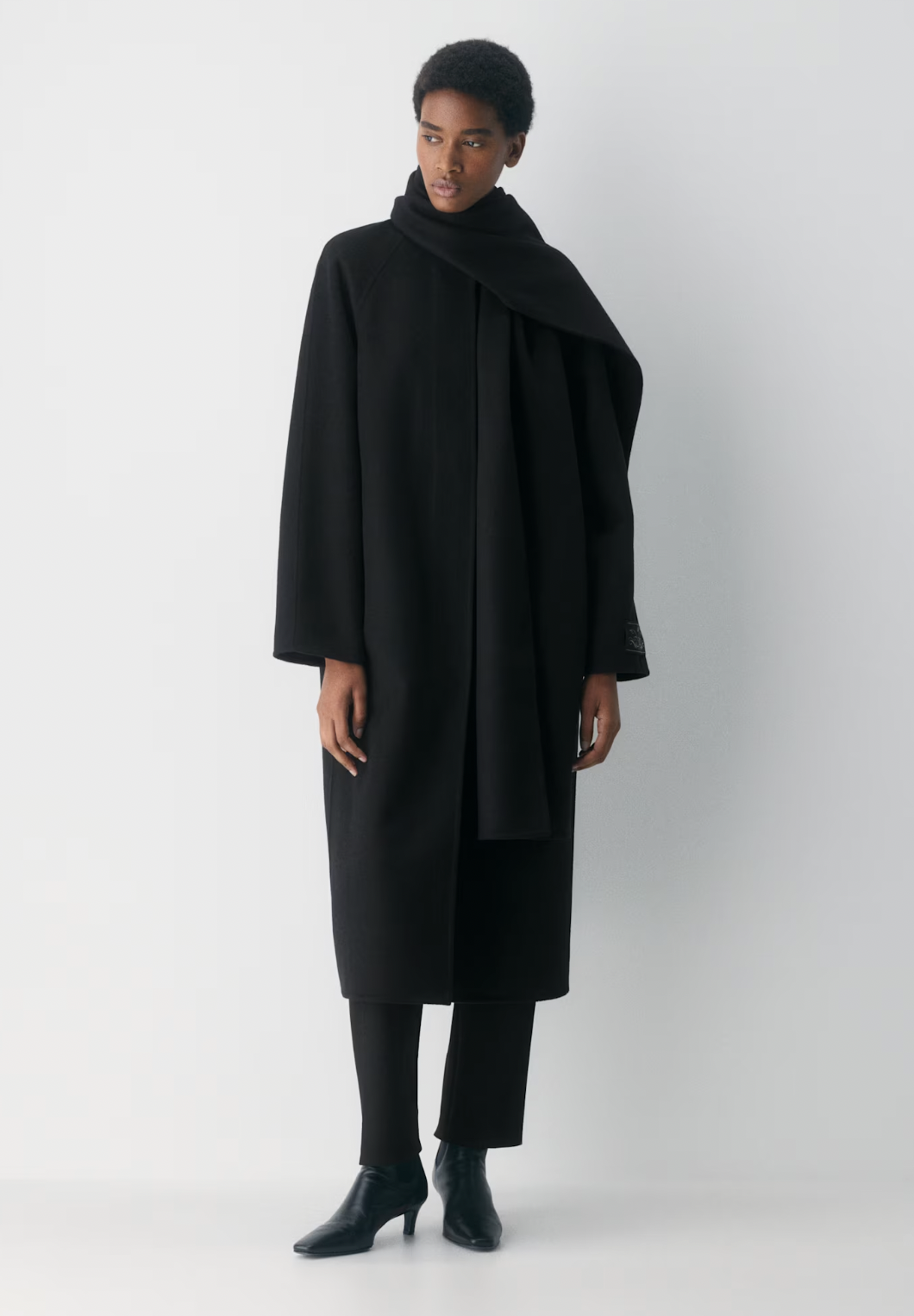 Aritzia The Embrace Double-Faced Coat - Luxe (Re)Wool
