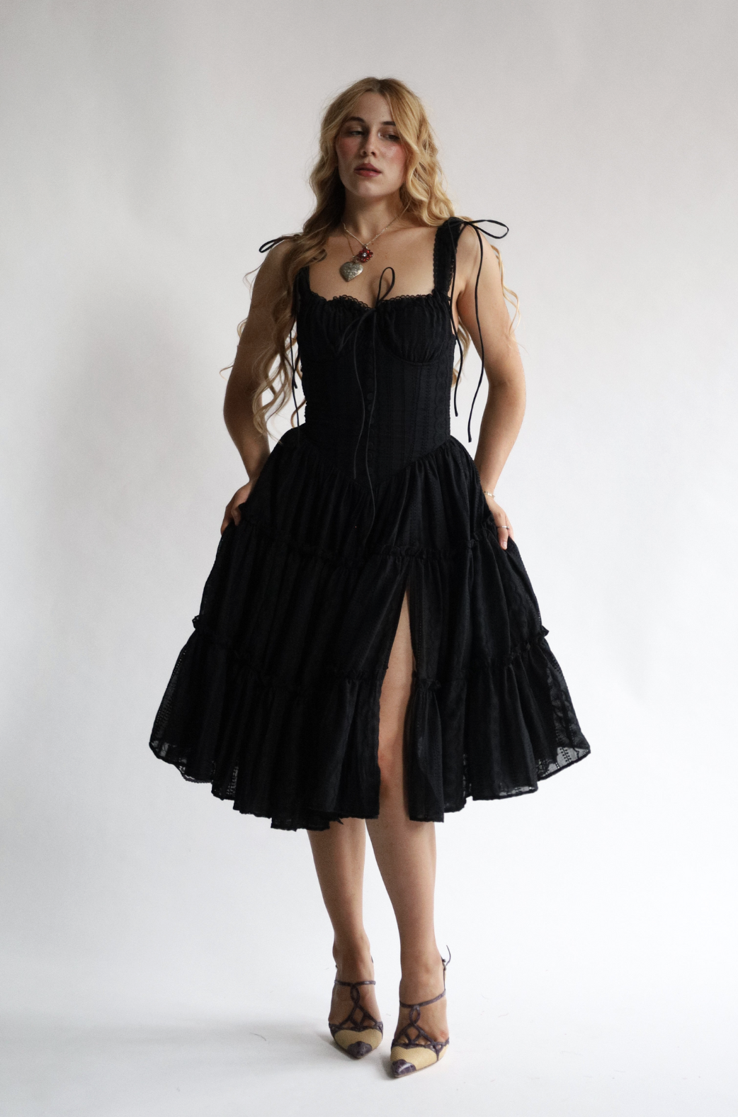 Wild Rose &amp; Sparrow The Fae Midi Dress in Noir