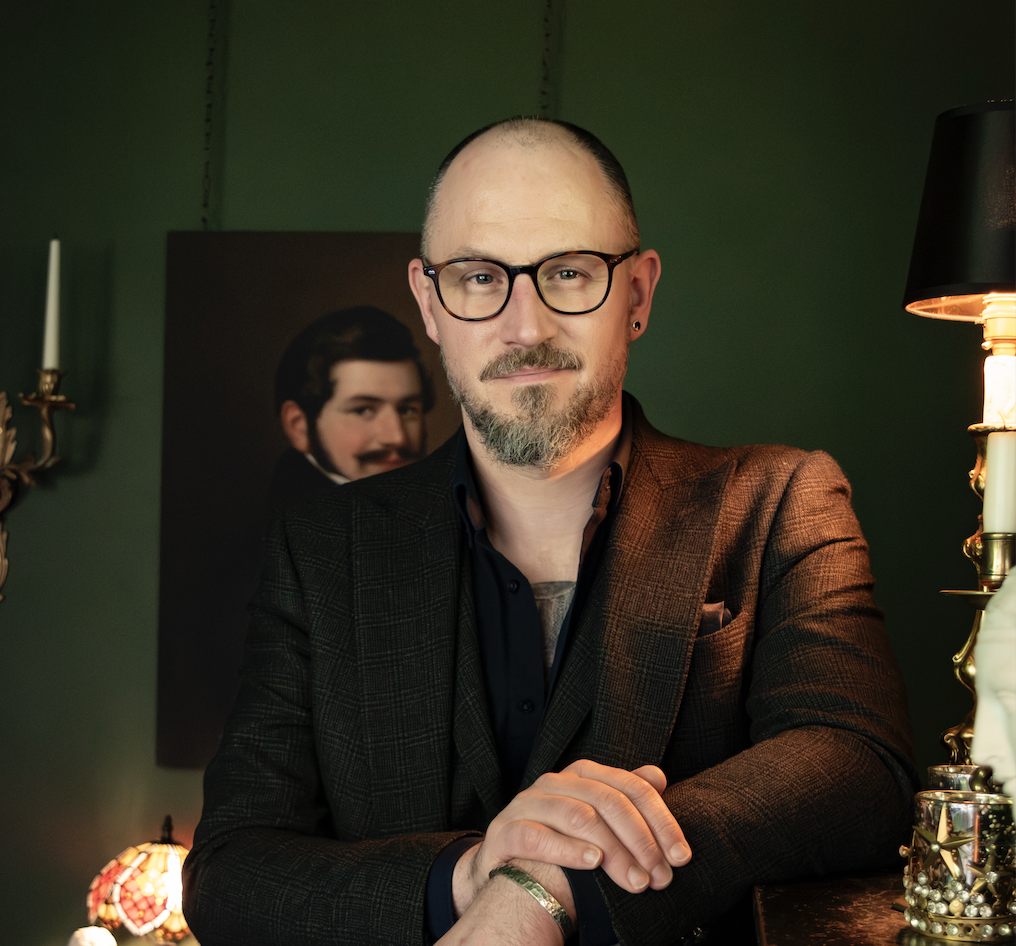 @houseofbizarium: A Study in Expressive Design and Enduring Atmosphere