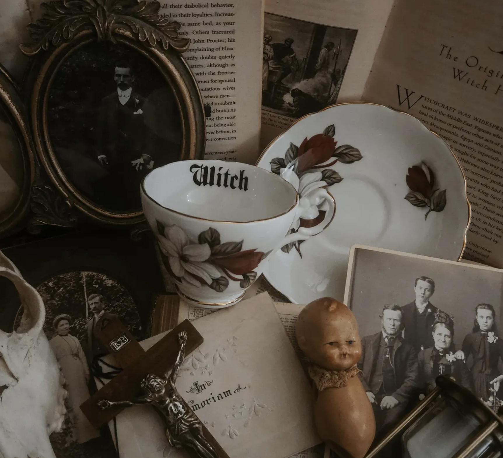 xcupsandsorceryx (via Etsy) Witch Teacup and Saucer