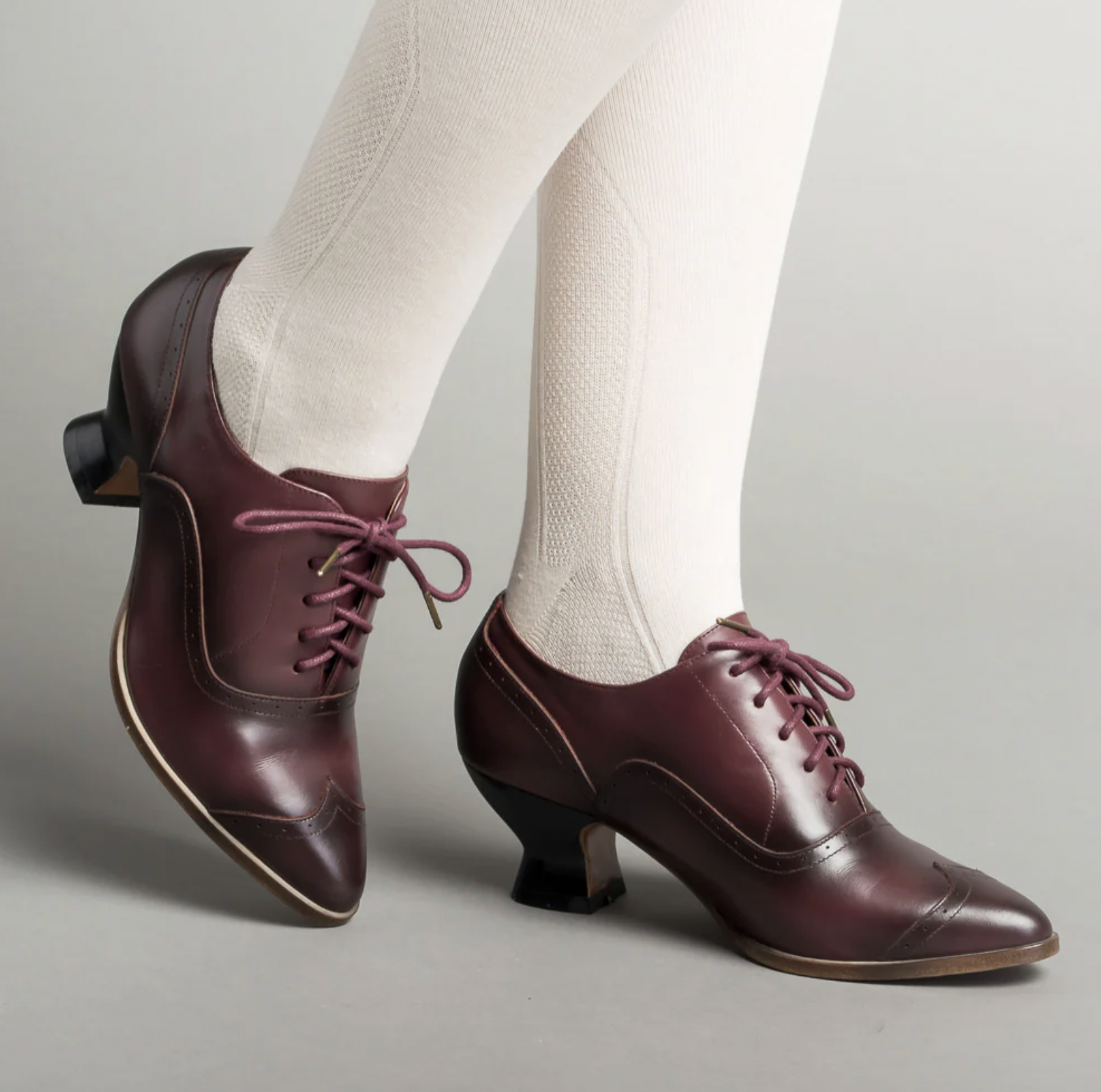americanduchess.com:products:londoner-edwardian-oxfords-cherry.png
