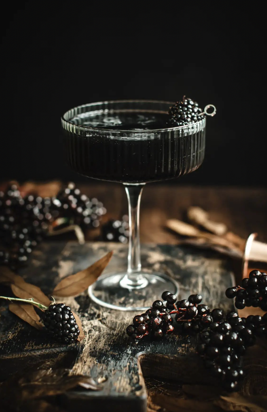 Aimee Mars Living.png