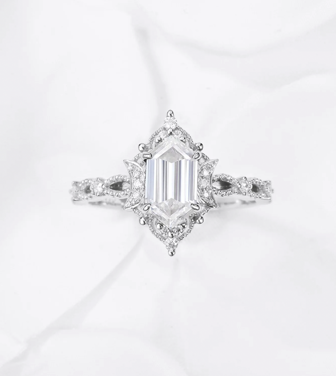 Starland US Crescent Moon | Fancy Long Hexagon Moissanite Engagement Ring