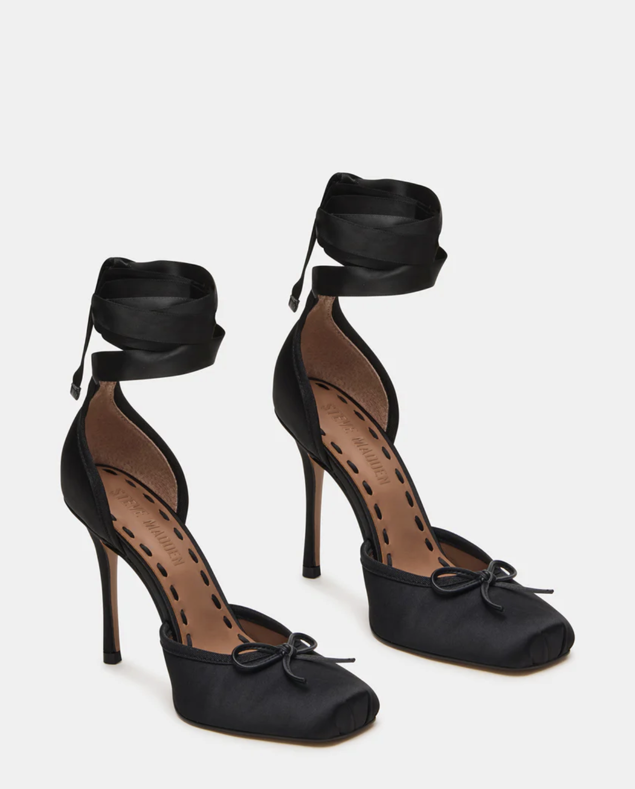 Steve Madden Larina Black Satin Pump