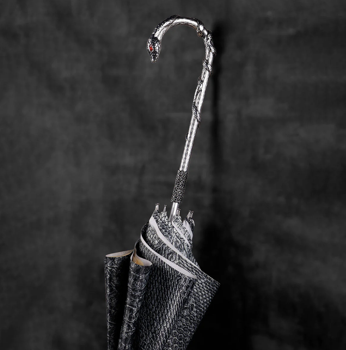 Luxbrella Luxury Snake Umbrella