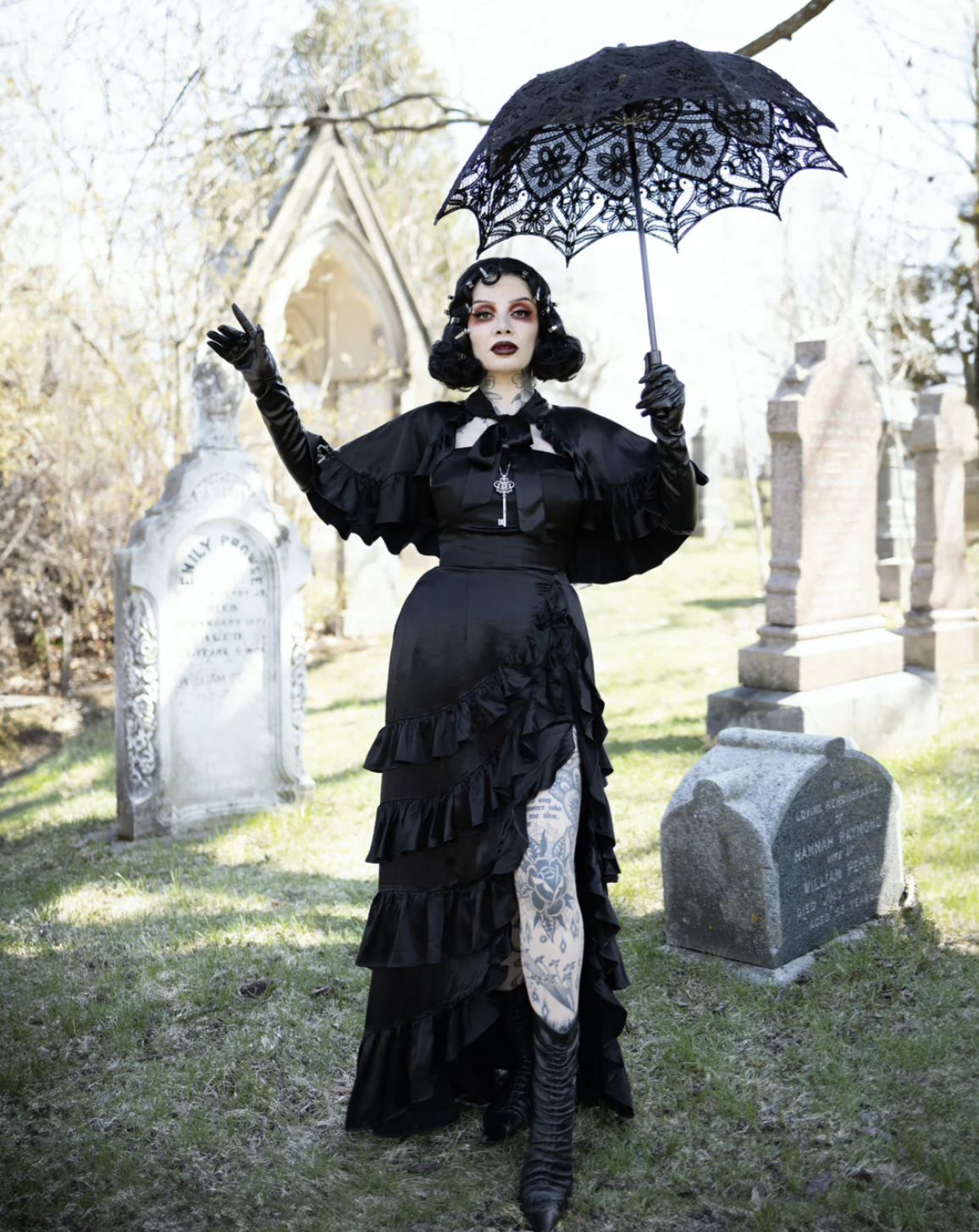 Blackwood Castle The Katarina Corset Dress &amp; Capelet