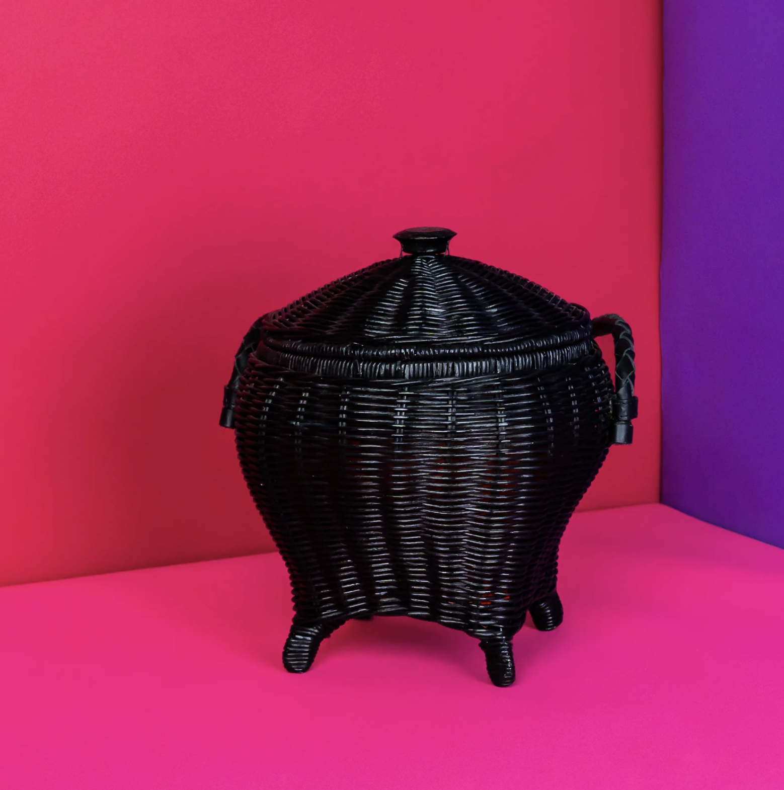 Wicker Darling, Cauldron Bag