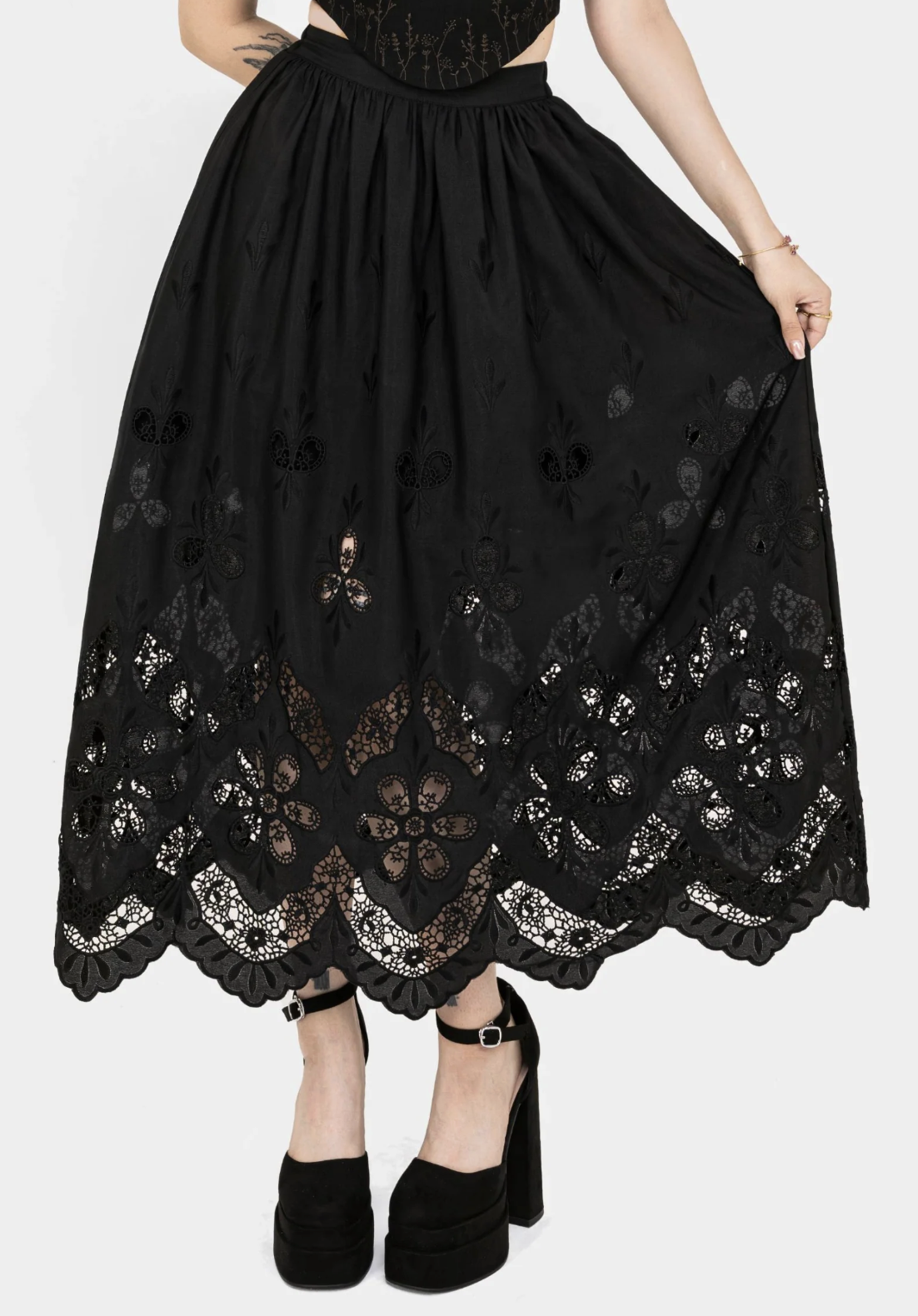 Disturbia, Maple Broderie Hem Maxi Skirt