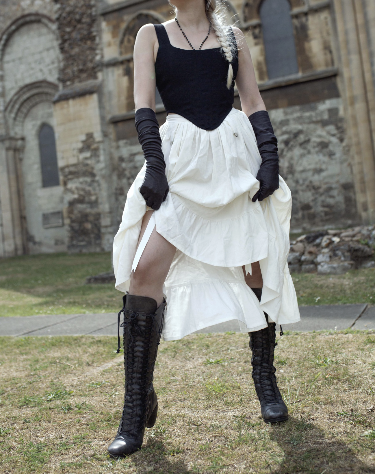 Church of Sanctus, Boleyn Skirt