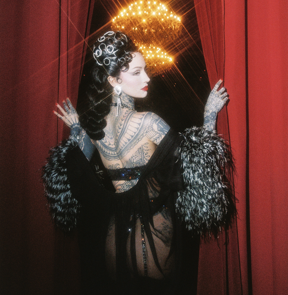 In the Dressing Room with The Devil Herself: Emma Vauxdevil on Creating Cobweb Cabaret