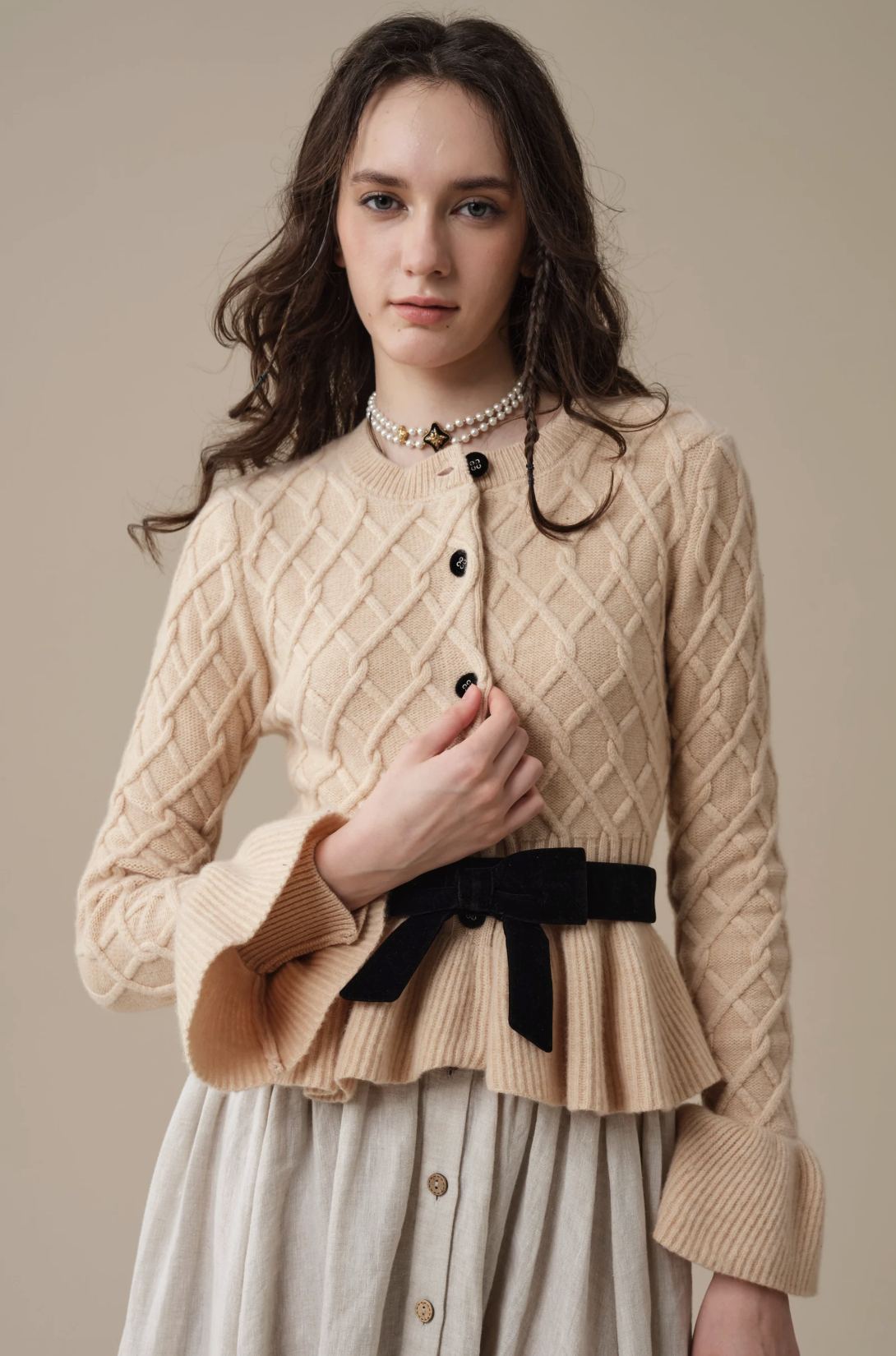 Linennaive Freya | 100% Wool Cardigan