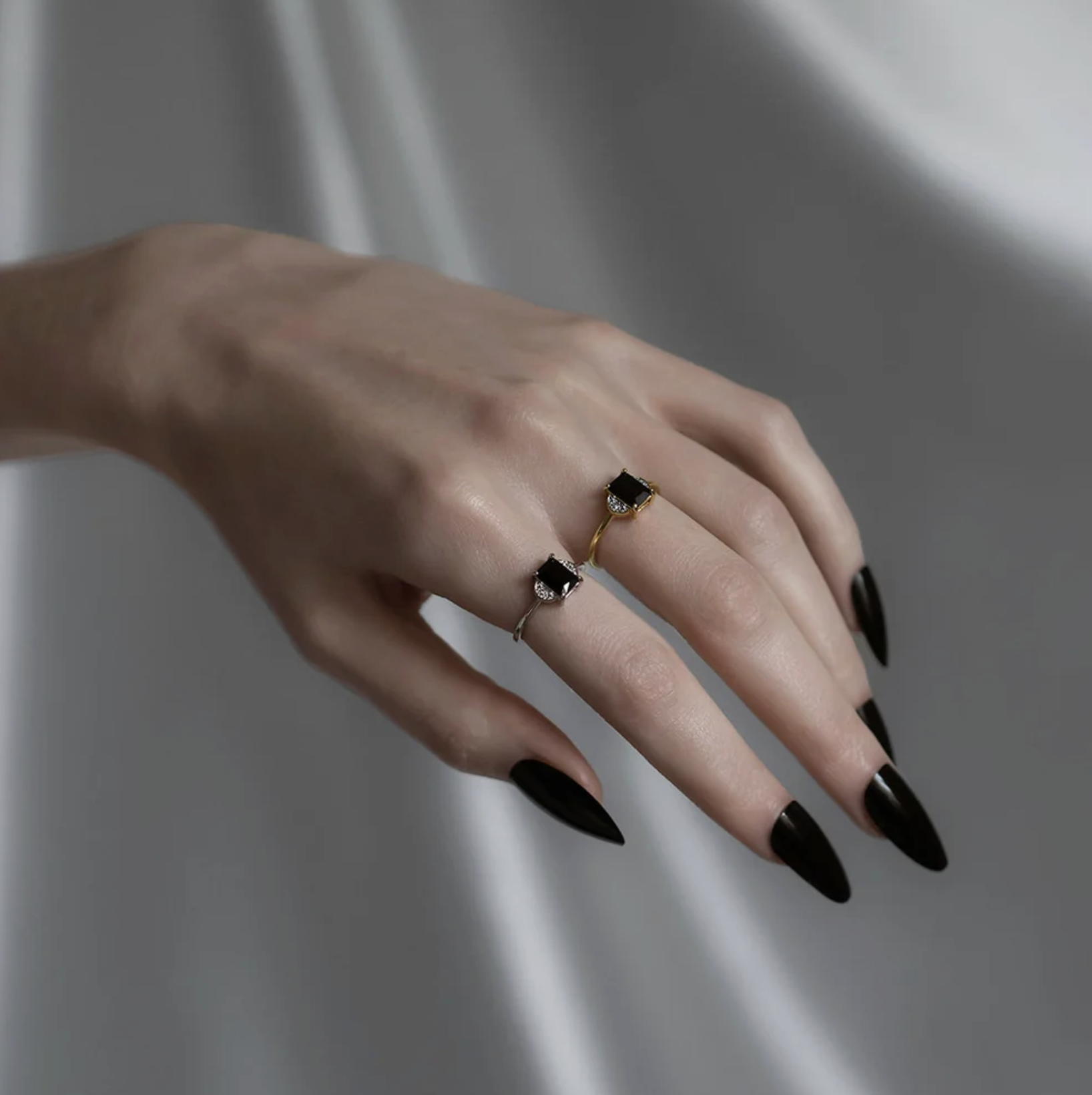 Regal Rose DECOR. Black Spinel Ornamental Ring