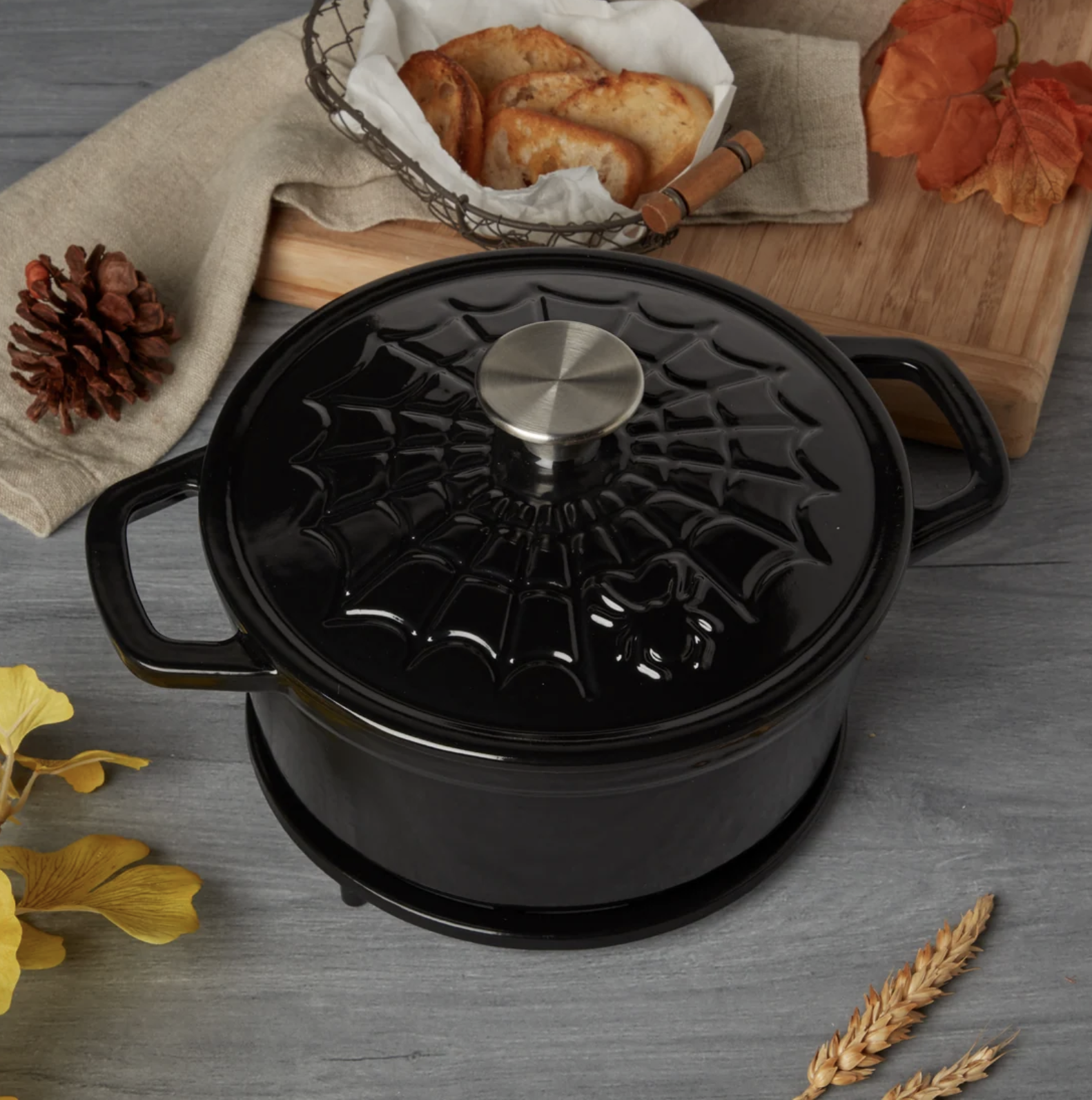Smith Clark Ironworks Enameled Cast Iron Spiderweb Dutch Oven