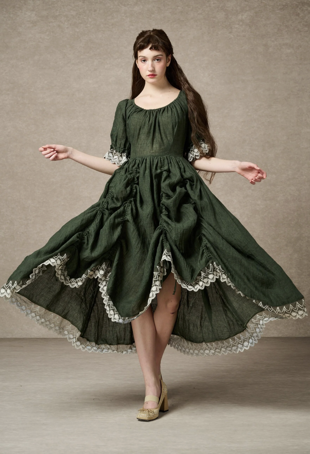 Linennaive Elowen 27 | Lace Linen dress gown