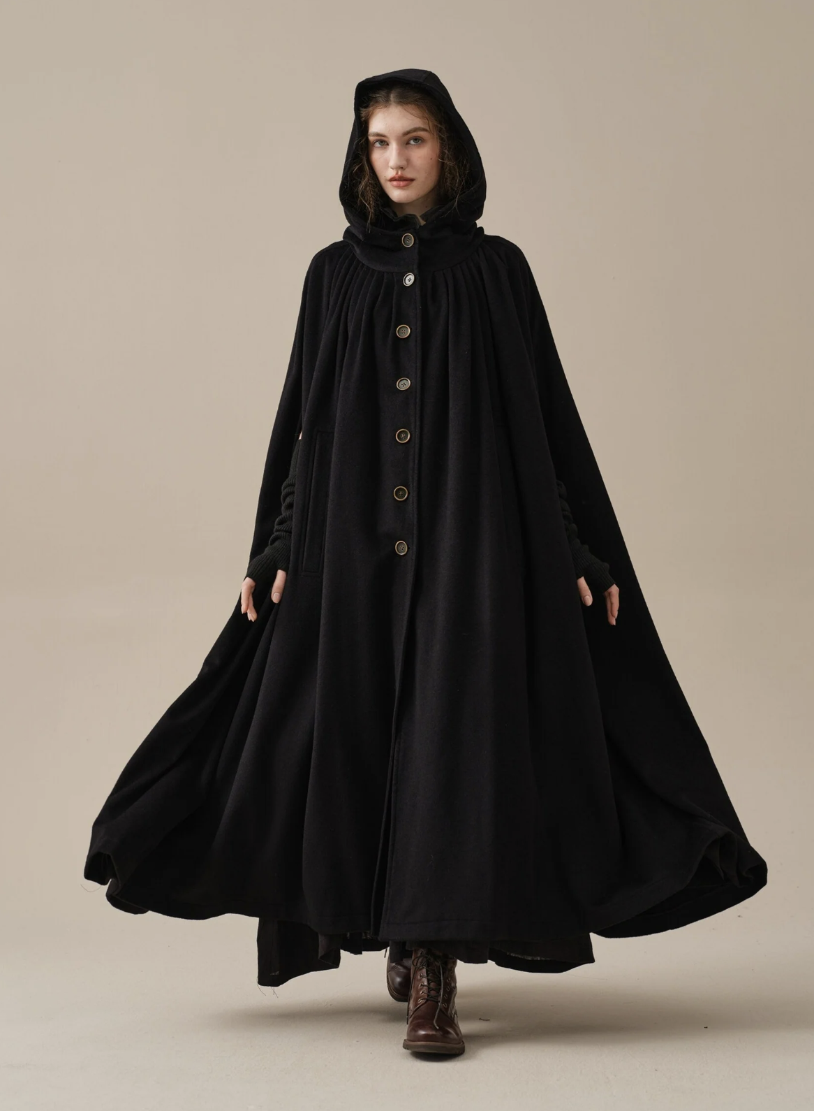 Linennaive ARIEL 14 | HOODED WOOL CLOAK COAT