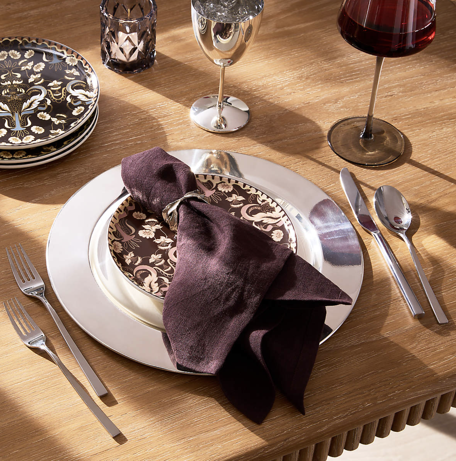 cb2 Bolt Plum Linen Napkin Set of 4