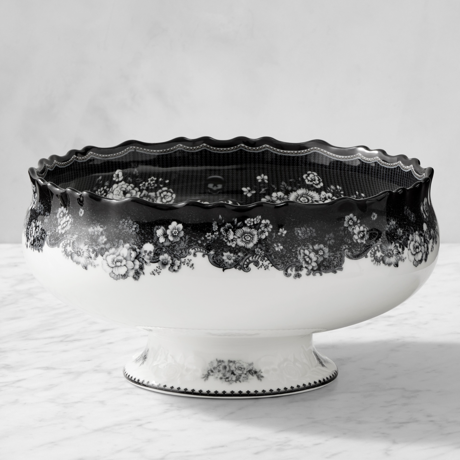 Williams Sonoma Spooky Soirée Stoneware Fruit Bowl