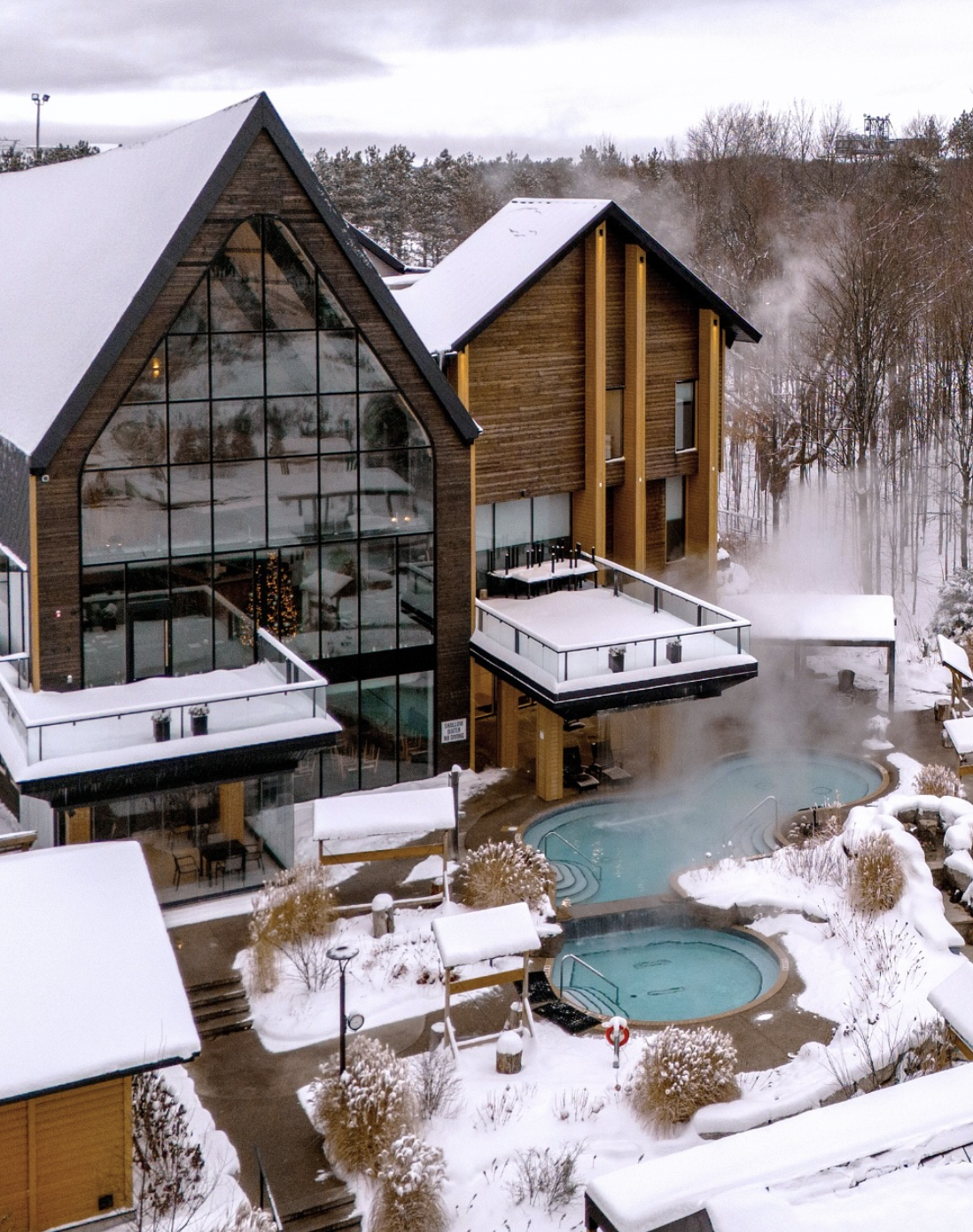 House of Steam: Inside Canada’s Most Haunting Winter Hydro Spas by The Lace Ledger