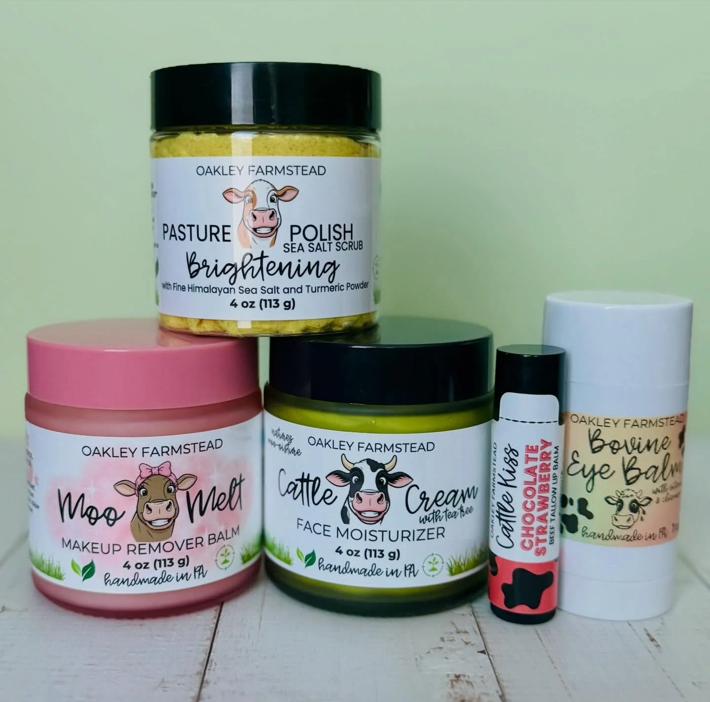 In honor of my Birthday 🎉 month (ignore Facebook that&rsquo;s the Husbands 😂)! Where are my Aquarius ♒️ 🩵 sisters 👯&zwj;♀️ at??? 

I wanted to share my personal daily routine 🧴☀️🐮 with you! Now remember all skin types are different, what works 