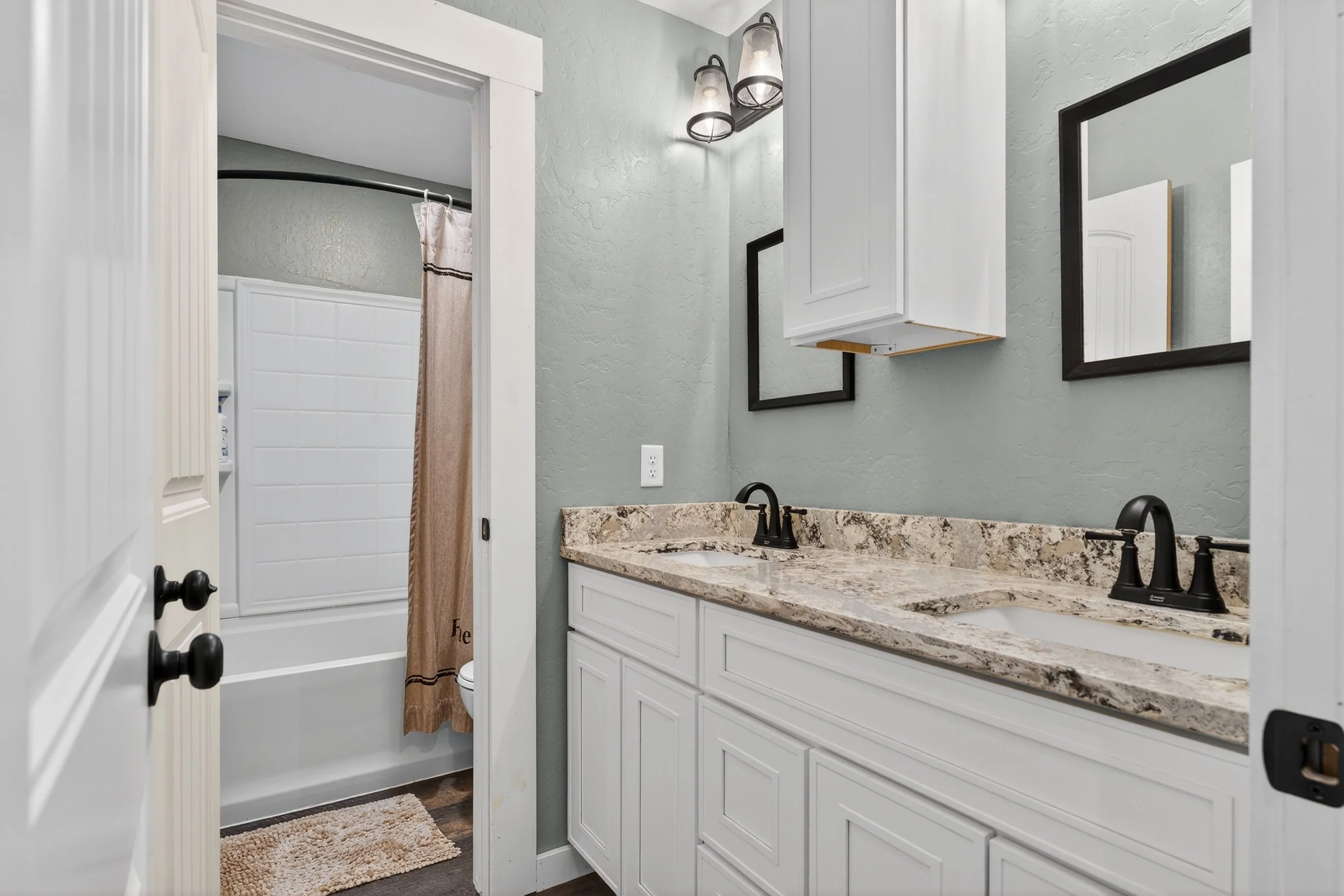 Bathroom in a modern farmhouse - Real Estate Photography Kettle Falls Washington