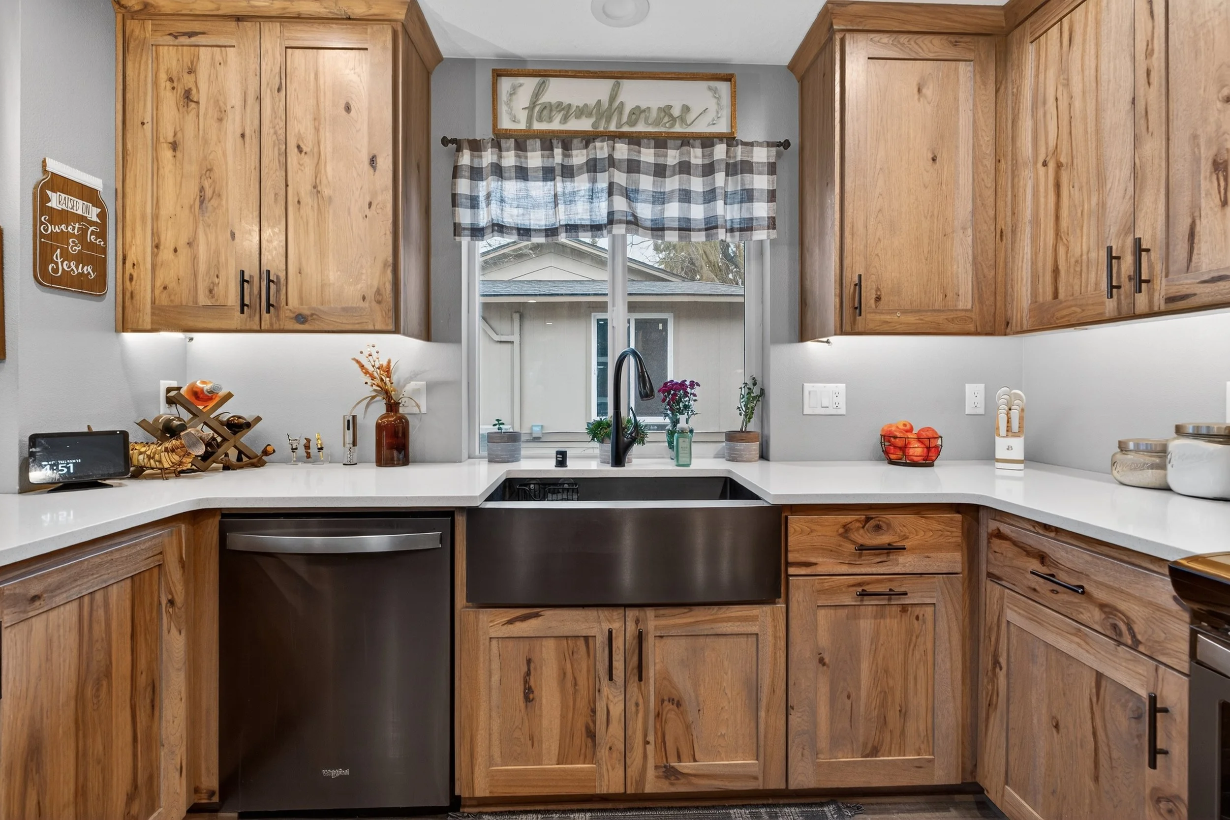 Farmhouse Kitchen in Waterfront Property - Real Estate Photography Spokane Washington