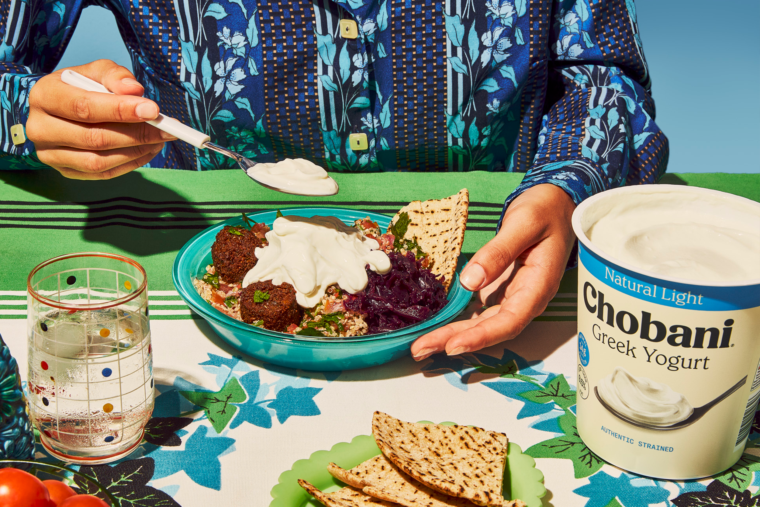chobani-natural-packaging-alextomkins-3.png