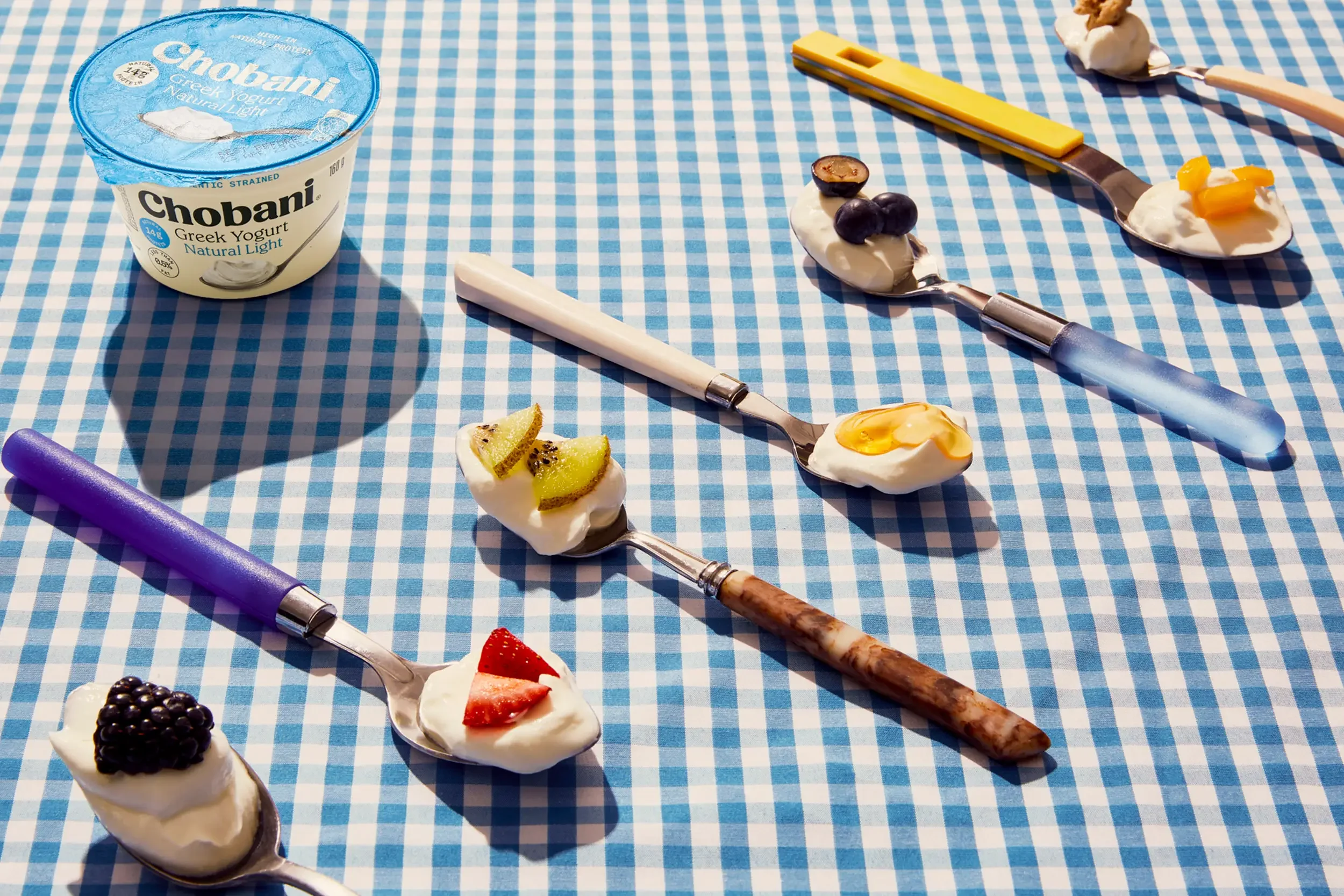 chobani-natural-packaging-alextomkins-2 copy.webp