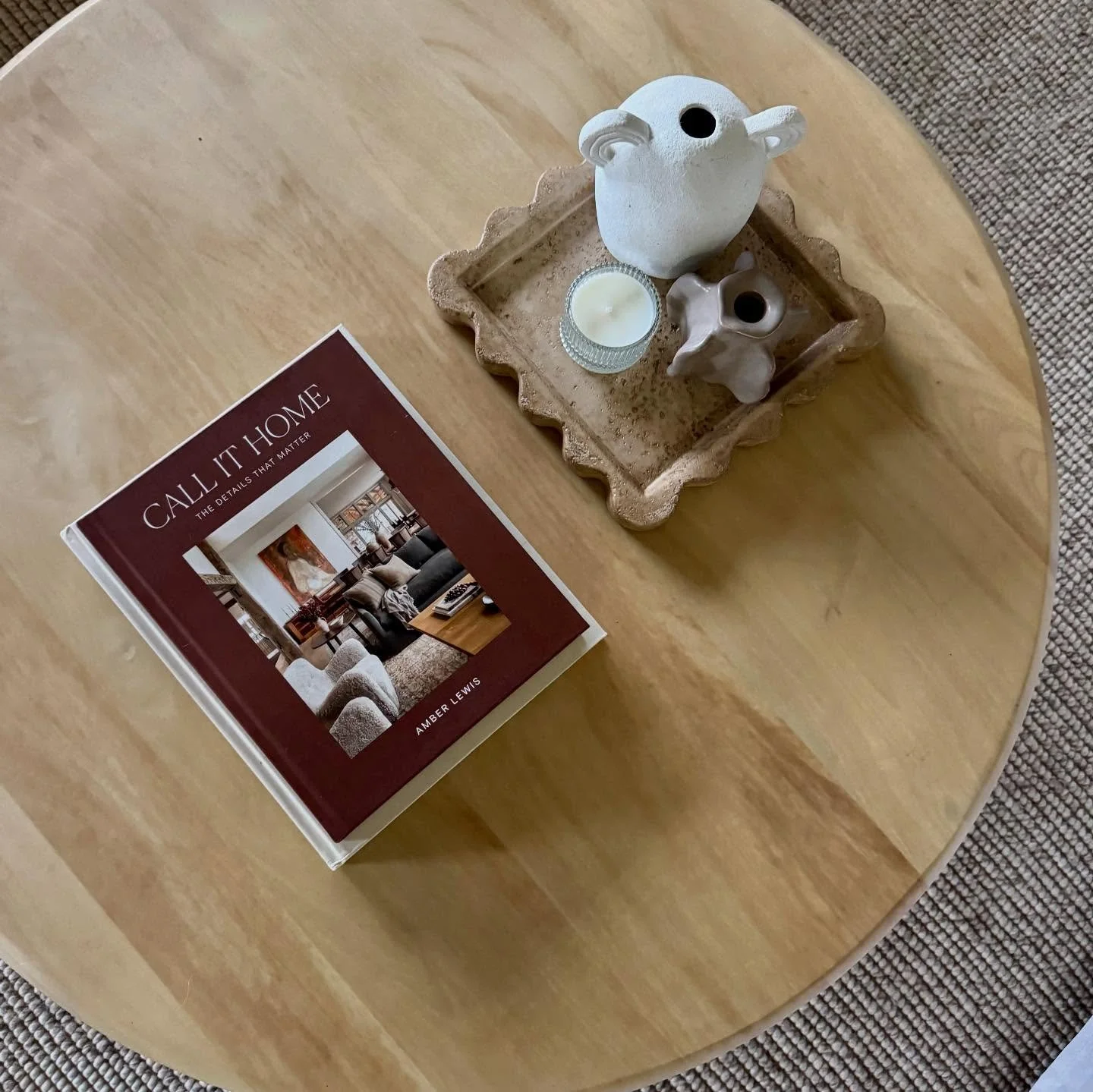 A recent install we completed in East Maitland 🌱

.

#stylinginstall #propertystylist #eastmaitlandproperty #huntervalleypropertystylist #homestaging #propertyinteriors #interiordecorating #naturalhome #linenlounge #minimaldecor #naturaldecor #linen