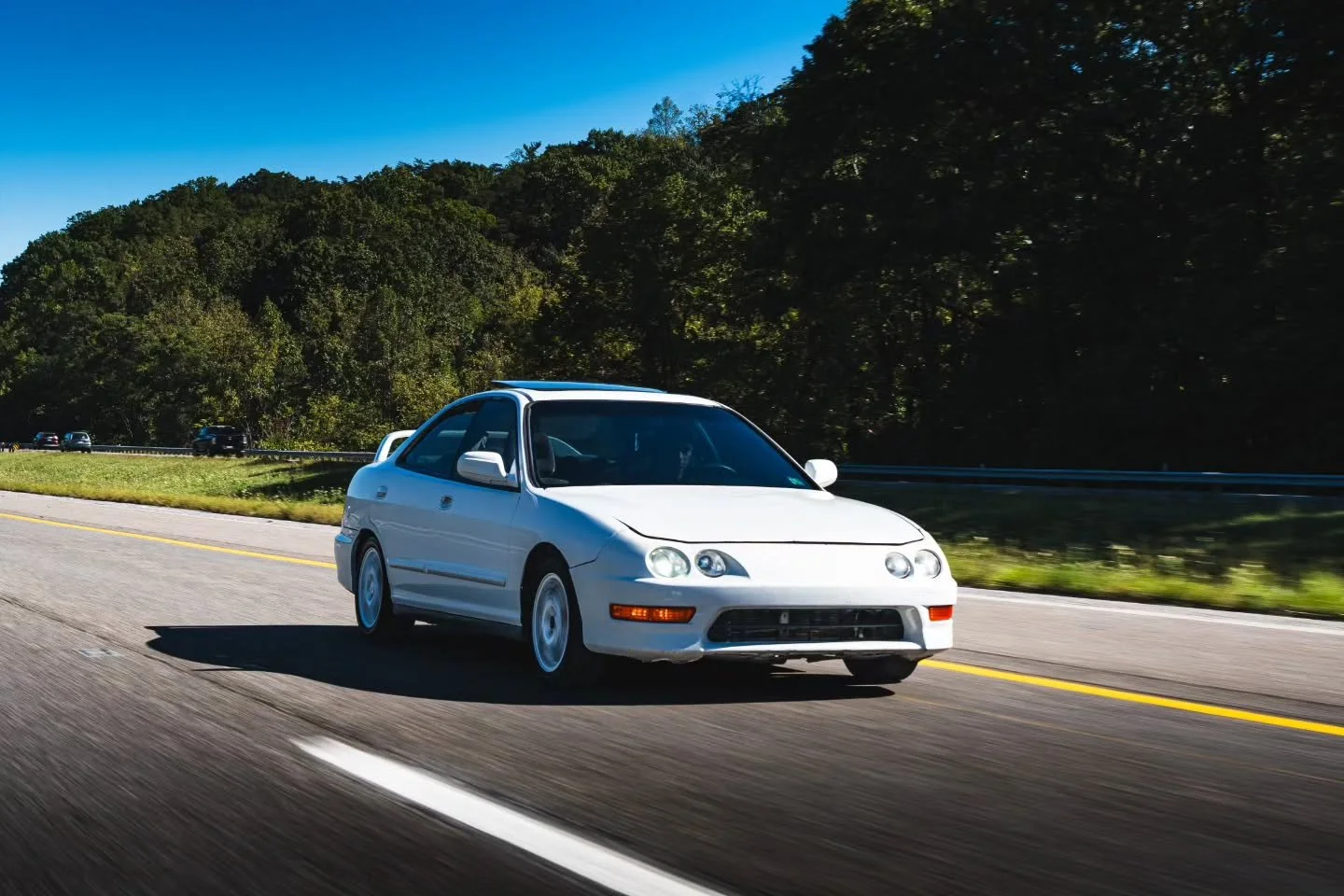 Front or rear, which shot wins? 1 or 2 
Rolling with @b.berry301 Integra 🚗

📷@kaiser.visuals
