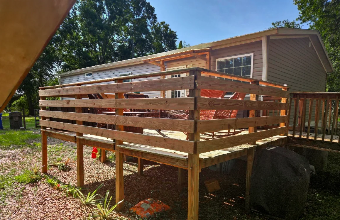 outside view of mobile home 2.webp