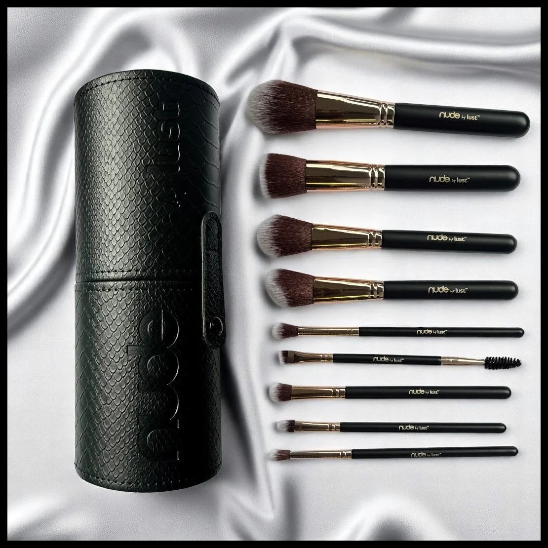 Elevate your makeup game with @nudebylustnz Luxury Brush Collection. It includes nine vegan, ultra-soft brushes made with hygienic and hypo-allergenic fibres, all housed in a sleek faux leather case.

#phb #phbnz #nudebylust #veganbeauty #vegancosmet