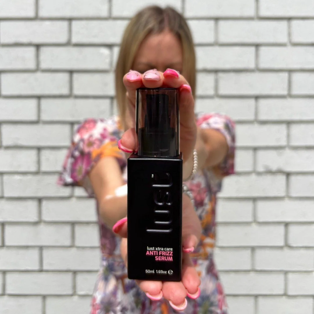 The @lusthairnz Anti Frizz Serum is packed with nourishing botanical ingredients, will tackle humidity, tame frizz and minimise styling time.

Perfect as the final step for a polished, smooth look.

#phb #phbnz #lusthaircare #lusthairnz #lusthaircare