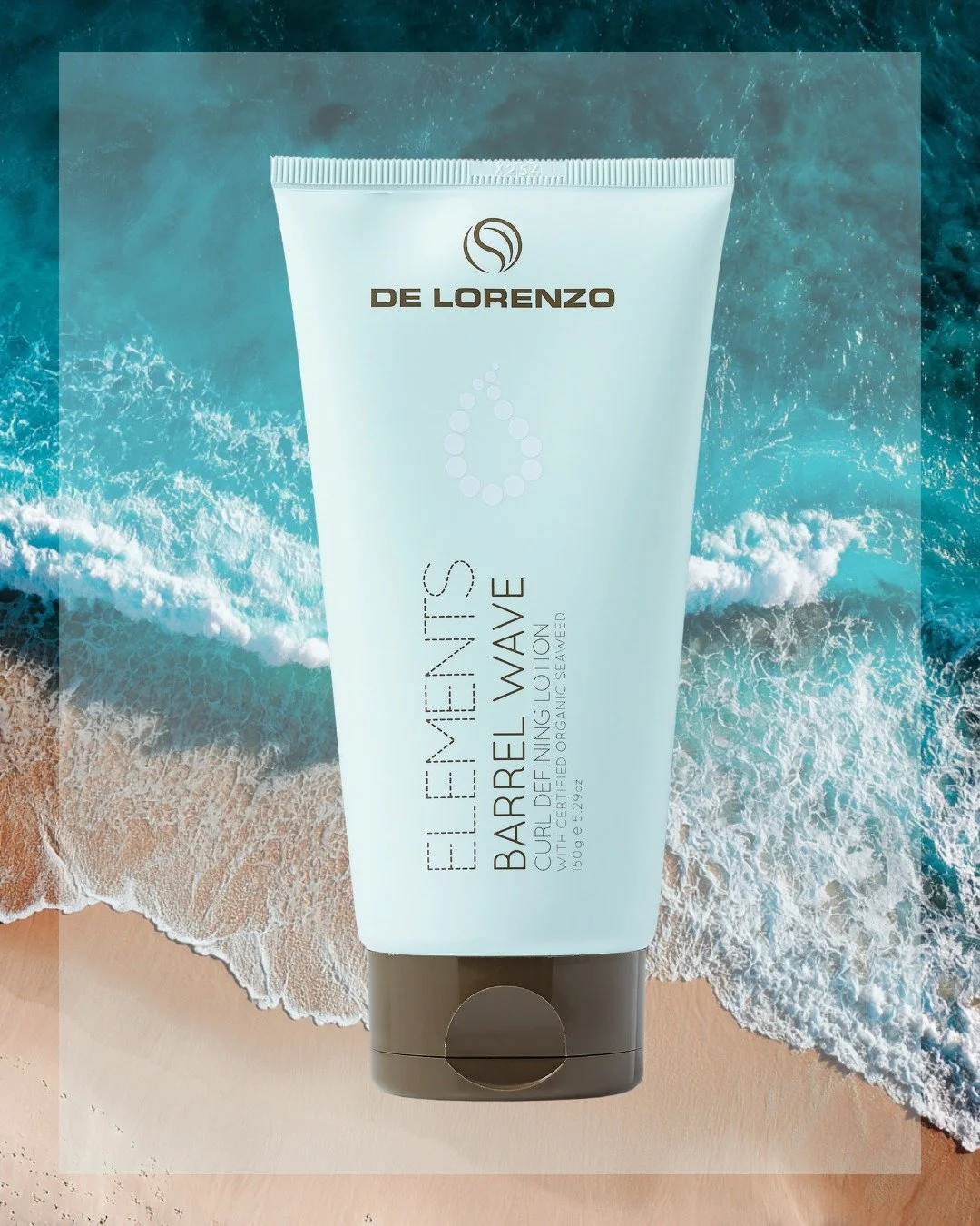 @delorenzohaircare Barrel Wave is a hair moisturiser / styling product, which can be scrunched into wet or dry hair to encourage curl 🌊

It contains an anti-humectant which helps to repel moisture from the atmosphere, keeping those curls long lastin