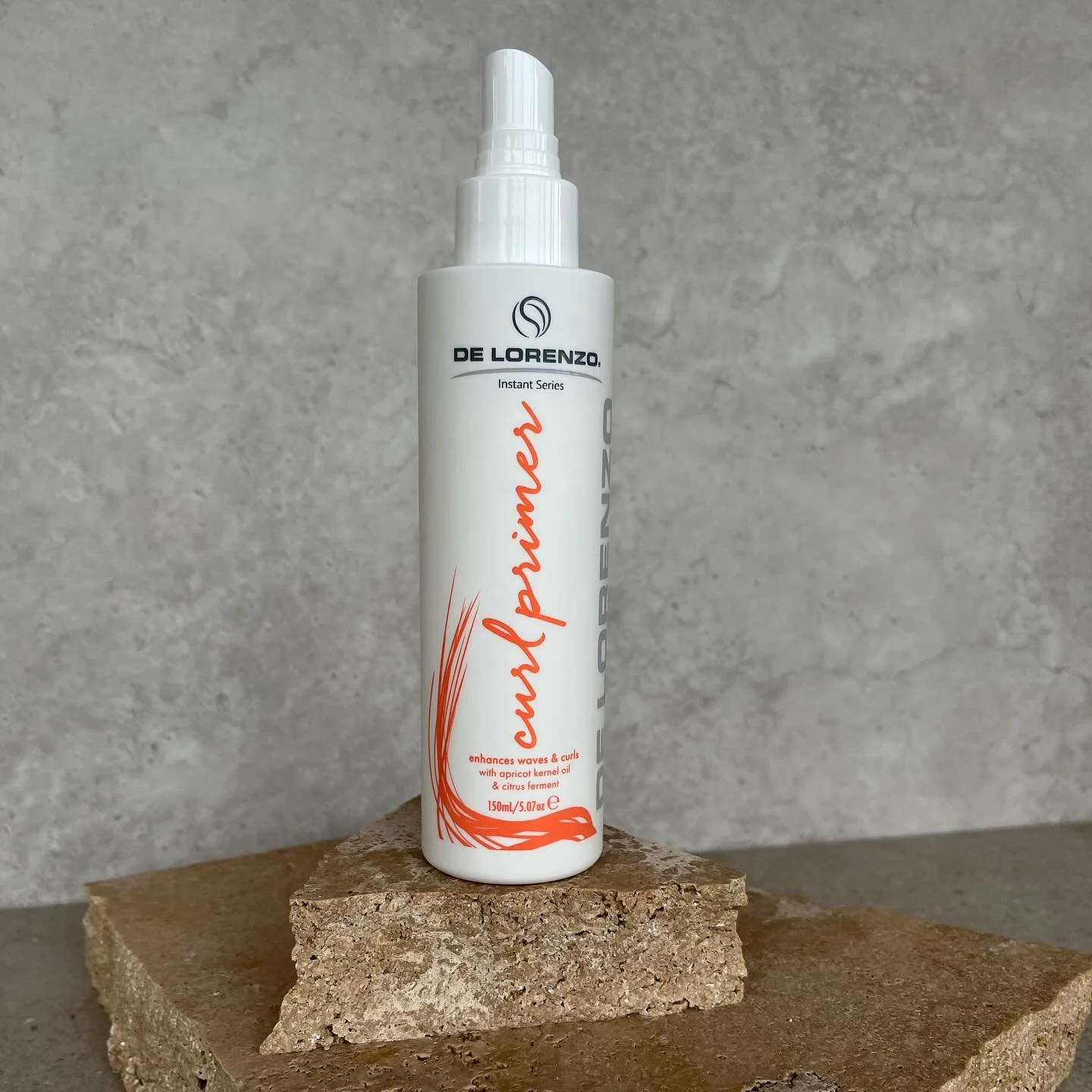 Frizz-free, defined curls start here.

Activ8 your waves &amp; curls with @delorenzohaircare Curl Primer

This lightweight leave-in spray hydrates and conditions with Apricot Kernel &amp; Jojoba Oils, while Citrus Ferment adds touchable softness.

Th