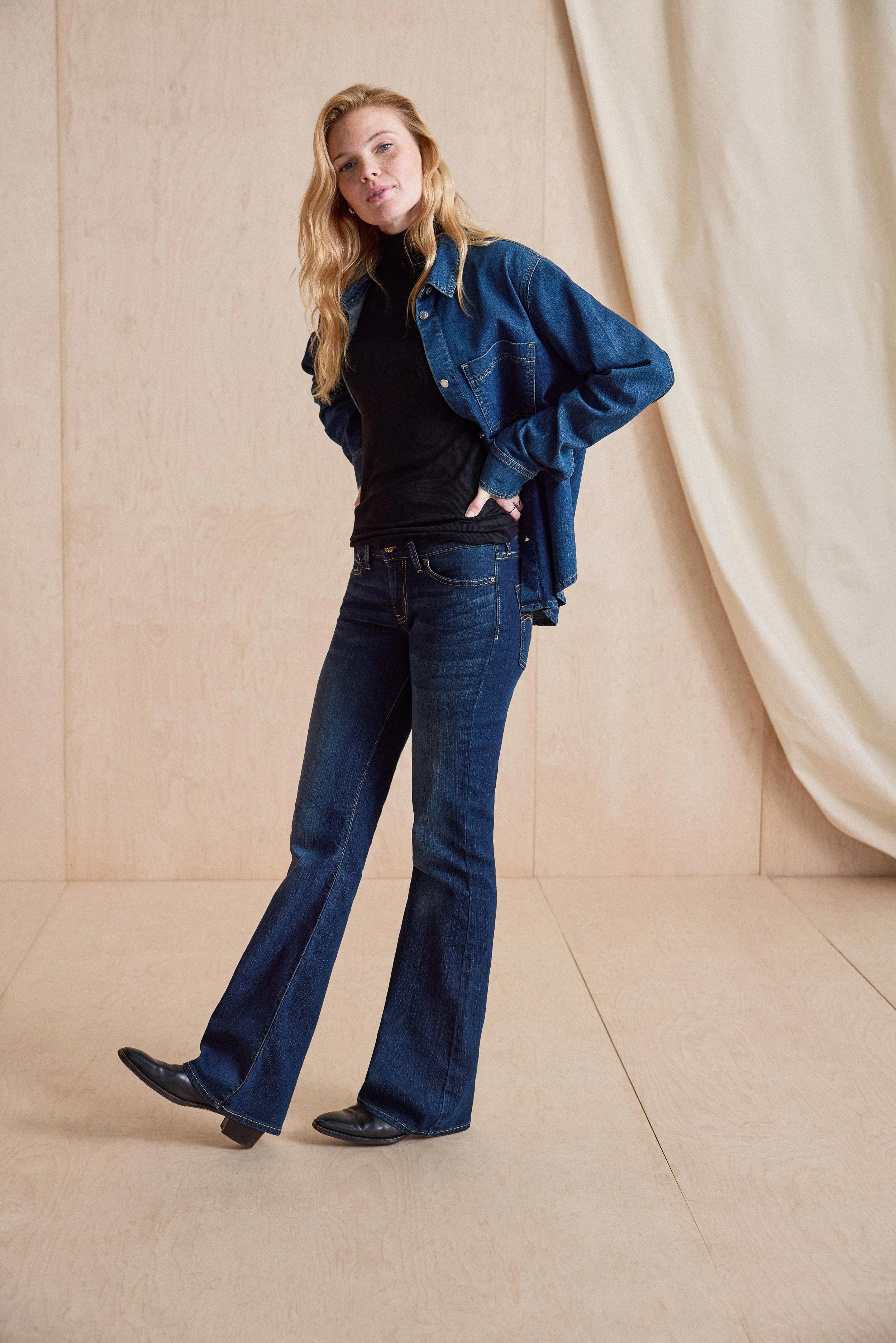 26_H2_SIG_G_WOMENS_95250-0004_01_RGB.jpg