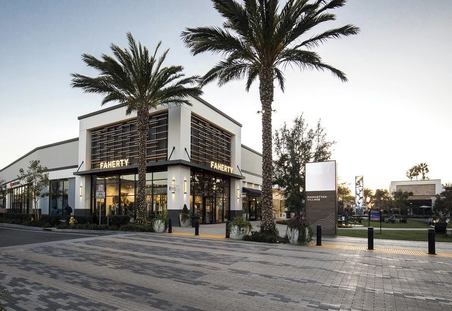 Outdoor dining and gathering space at Manhattan Village