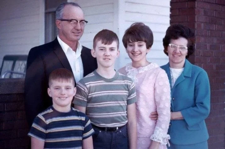 Gordon and Lela Stalter with children Dale, Lonnie and Colleen