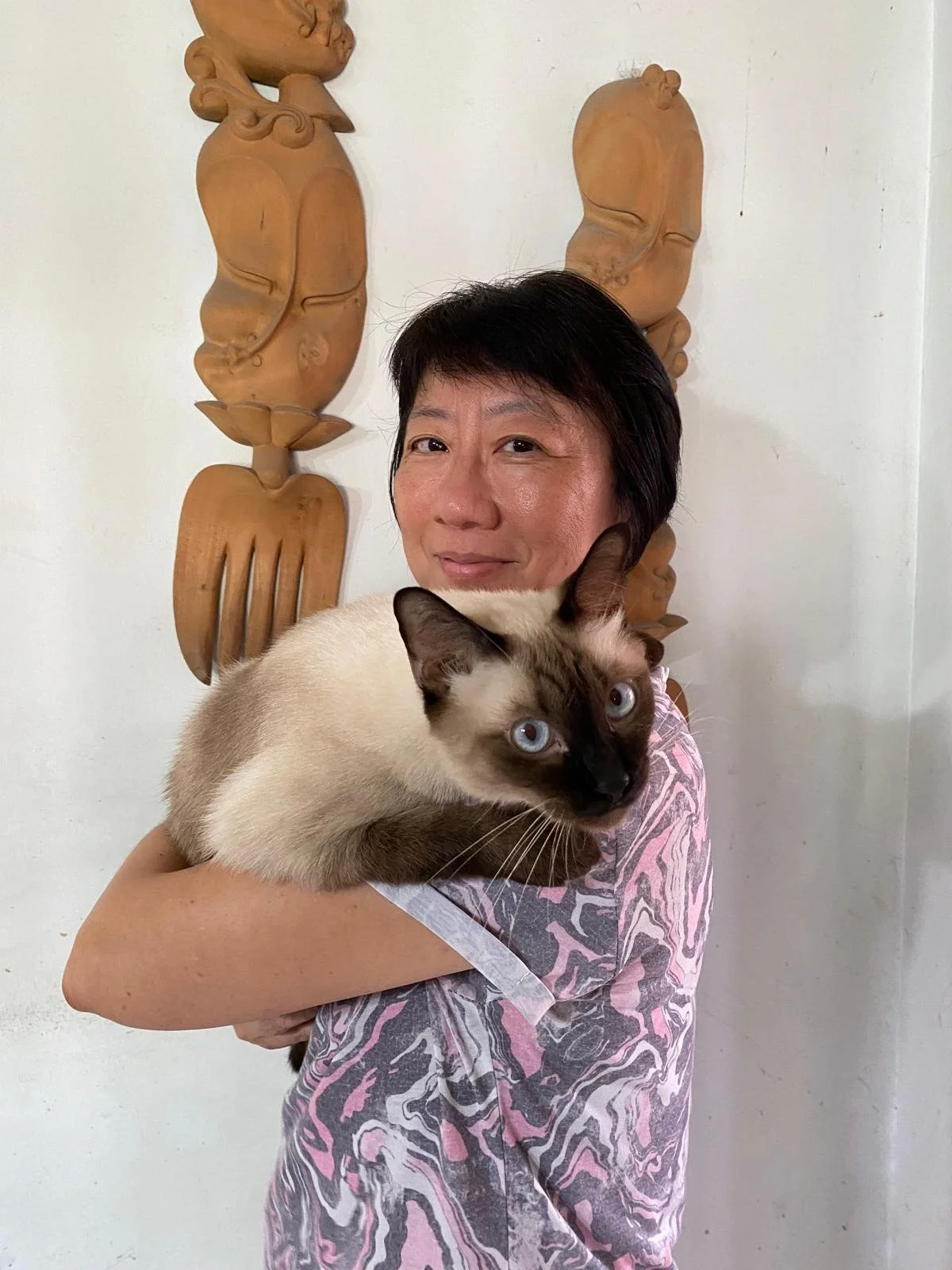 Volunteer with a cat