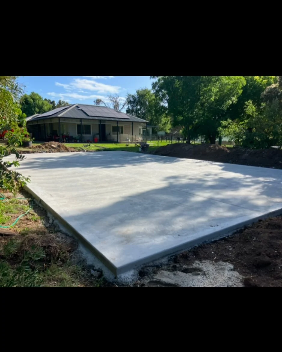 Half basketball court slab completed in Tyabb 🏀 
Watch this space 👀 we will repost when our client has the lines painted for full effect!