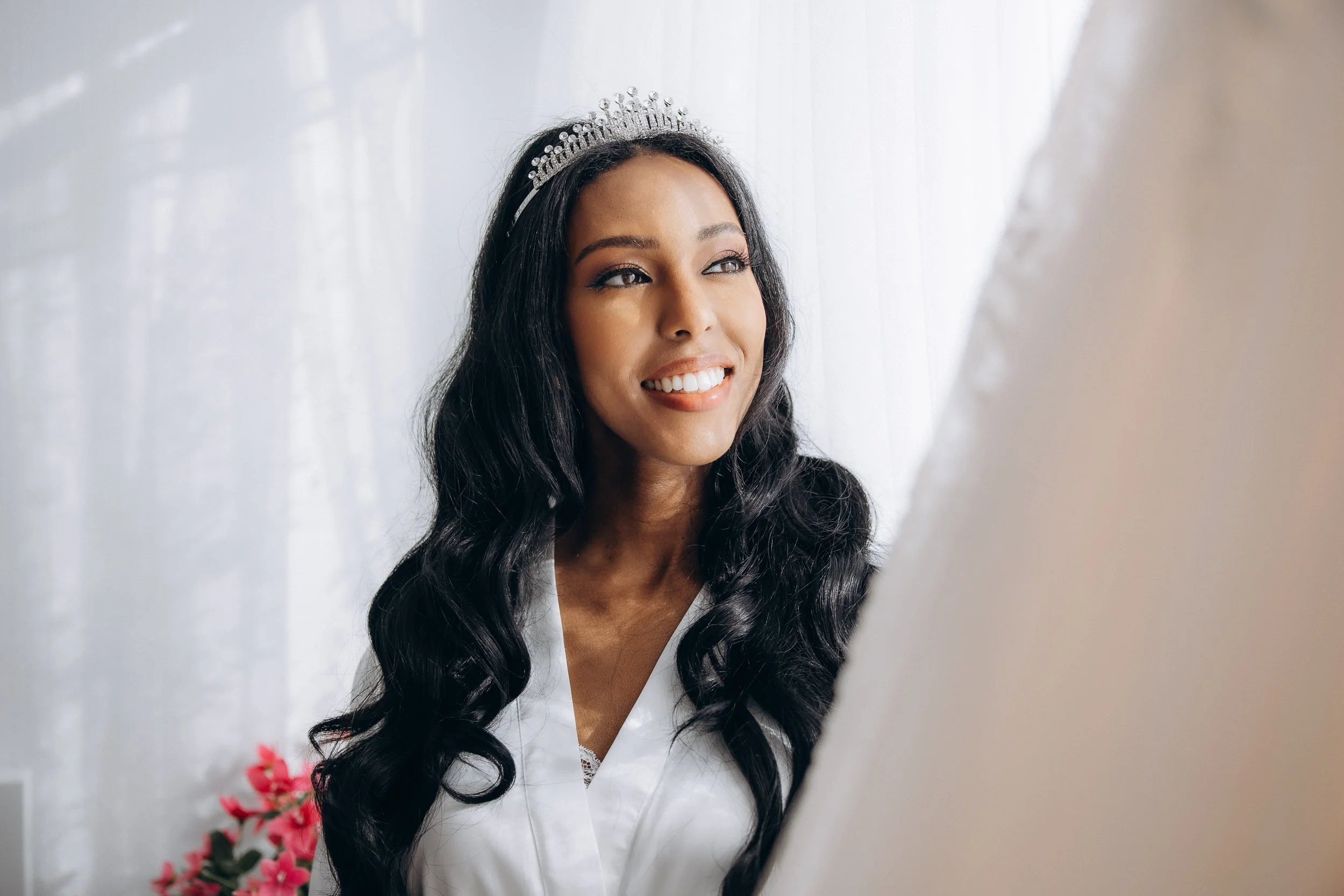 luxury-london-wedding-bride-portrait-veil.jpg