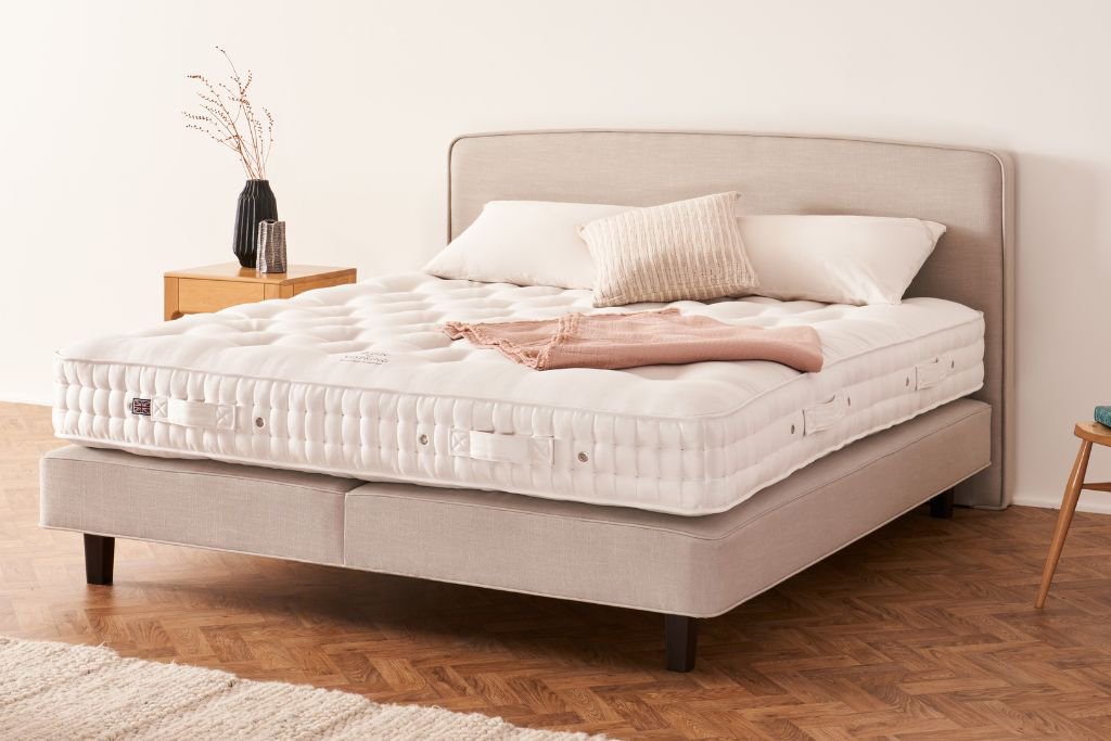 AndSoToBed_Vispring Elite Mattress & Divan Set_JPG 03.jpg