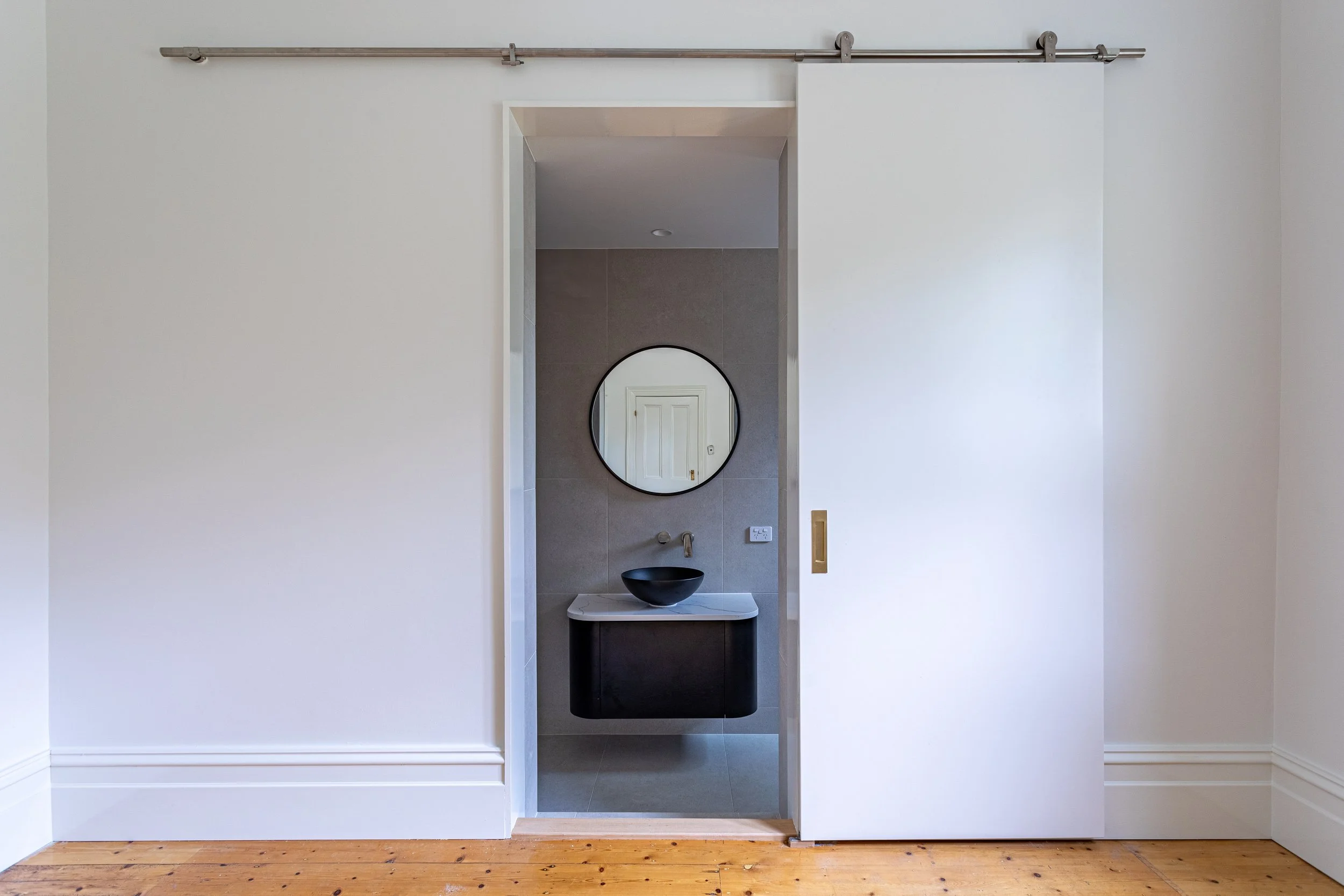 Williams_Rd_Windsor_120-HDR (1).jpg