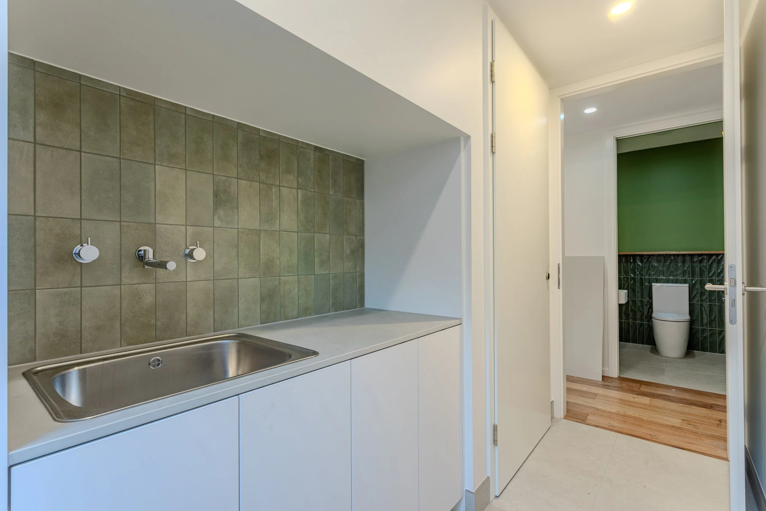 16_Aintree_Rd_027-HDR-2.jpg