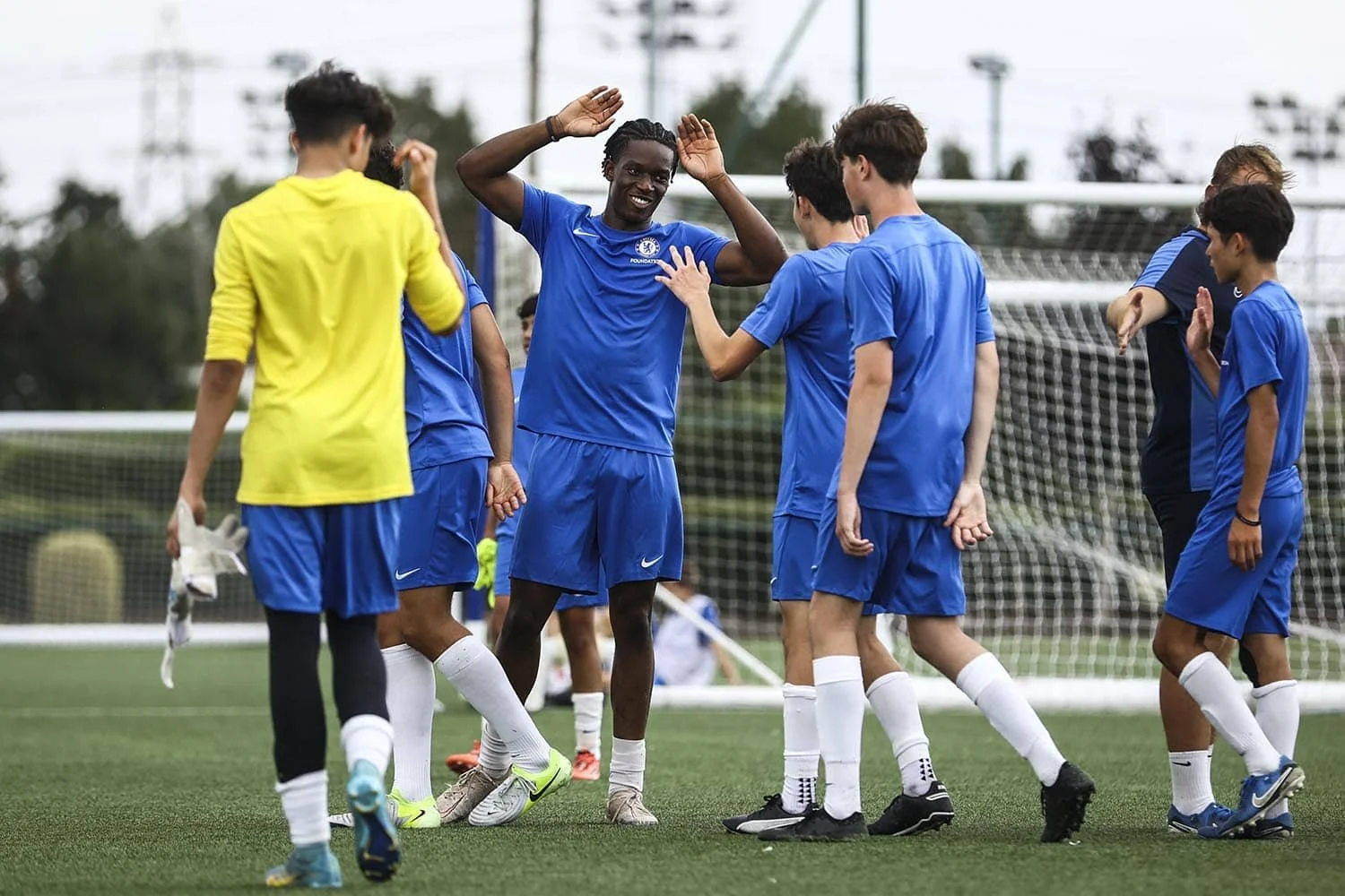 amigos del campamento de fútbol