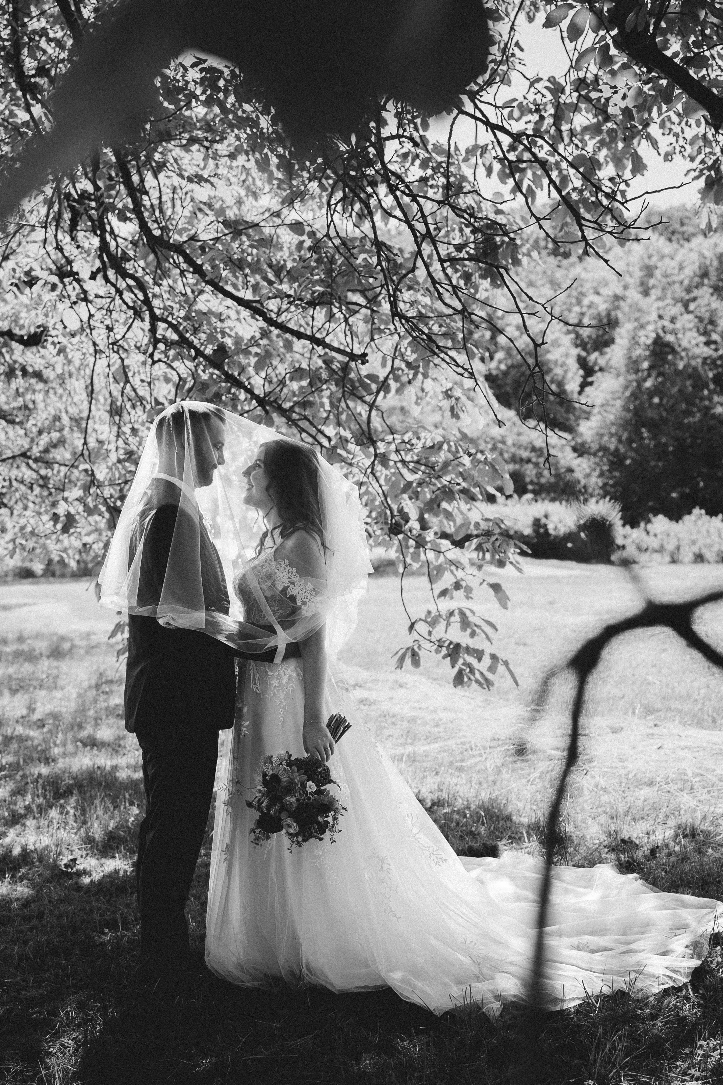 Orry&Julia_LolasPhoto-16.jpg