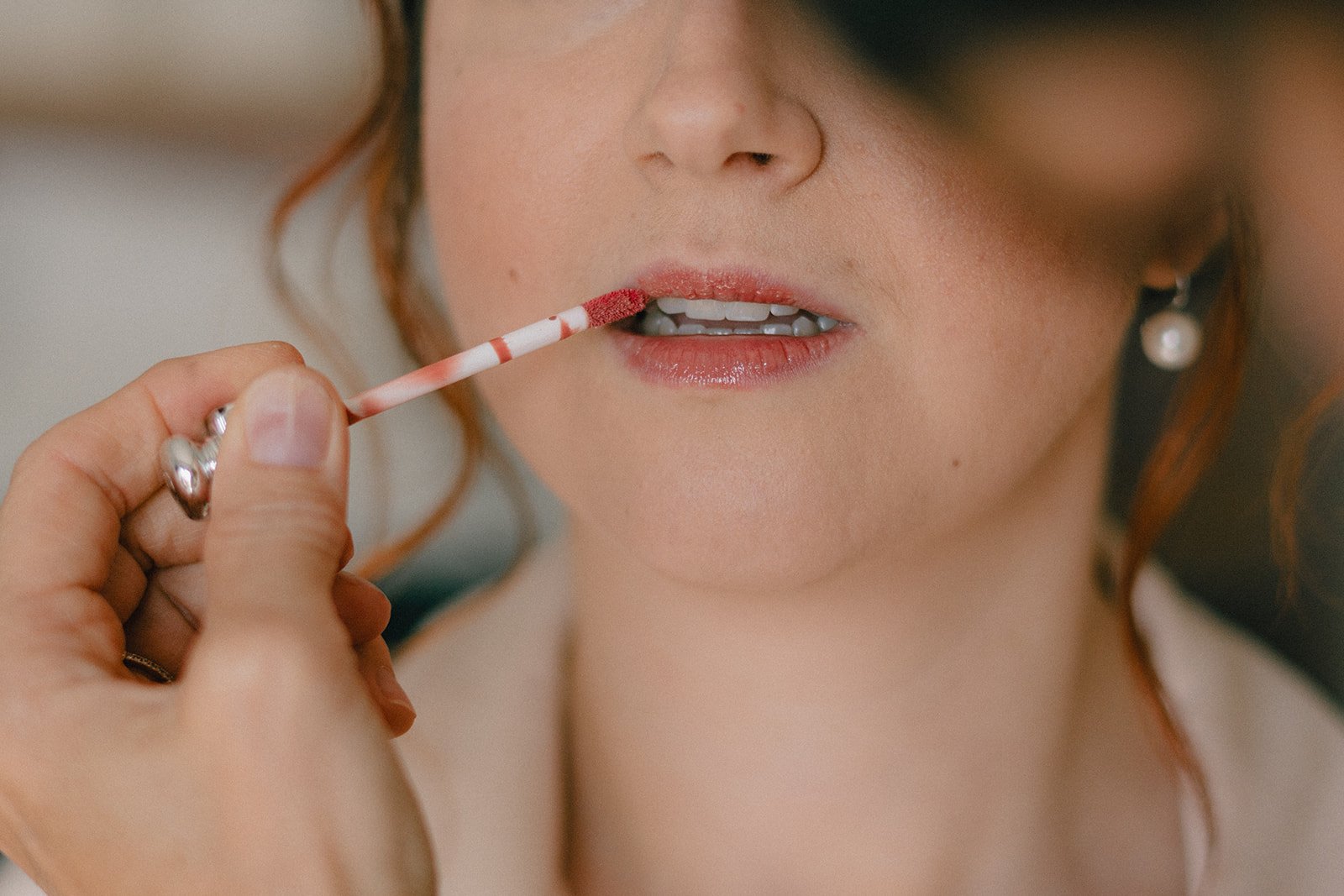 Photo moment maquillage mariée mariage